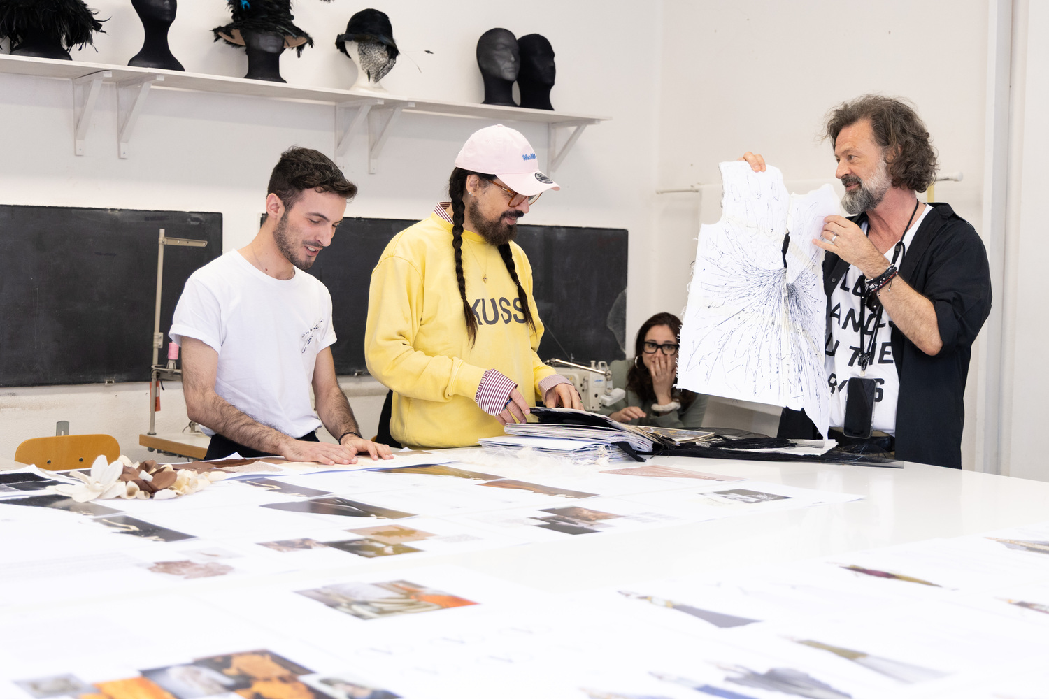 Alessandro Michele meets the next generation of fashion talent at ACM | Accademia Costume & Moda Vanity Teen 虚荣青年 Alessandro Michele meets the next generation of fashion talent at ACM | Accademia Costume & Moda Alessandro Michele meets the next generation of fashion talent at ACM | Accademia Costume & Moda Vanity Teen 虚荣青年