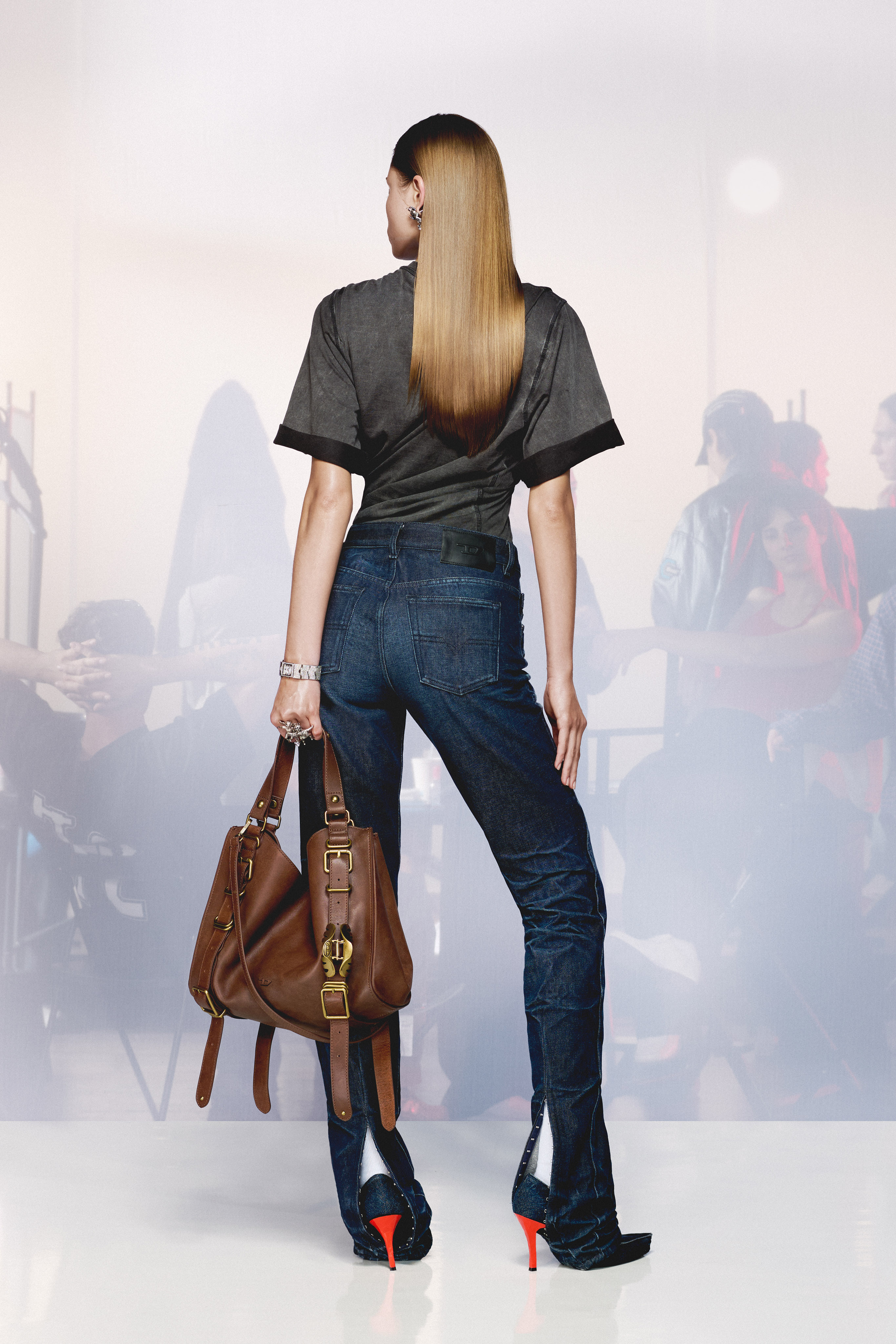 REALITY IS OVERRATED: DIESEL MAKES THE IMPOSSIBLE WEARABLE REALITY IS OVERRATED: DIESEL MAKES THE IMPOSSIBLE WEARABLE Vanity Teen 虚荣青年