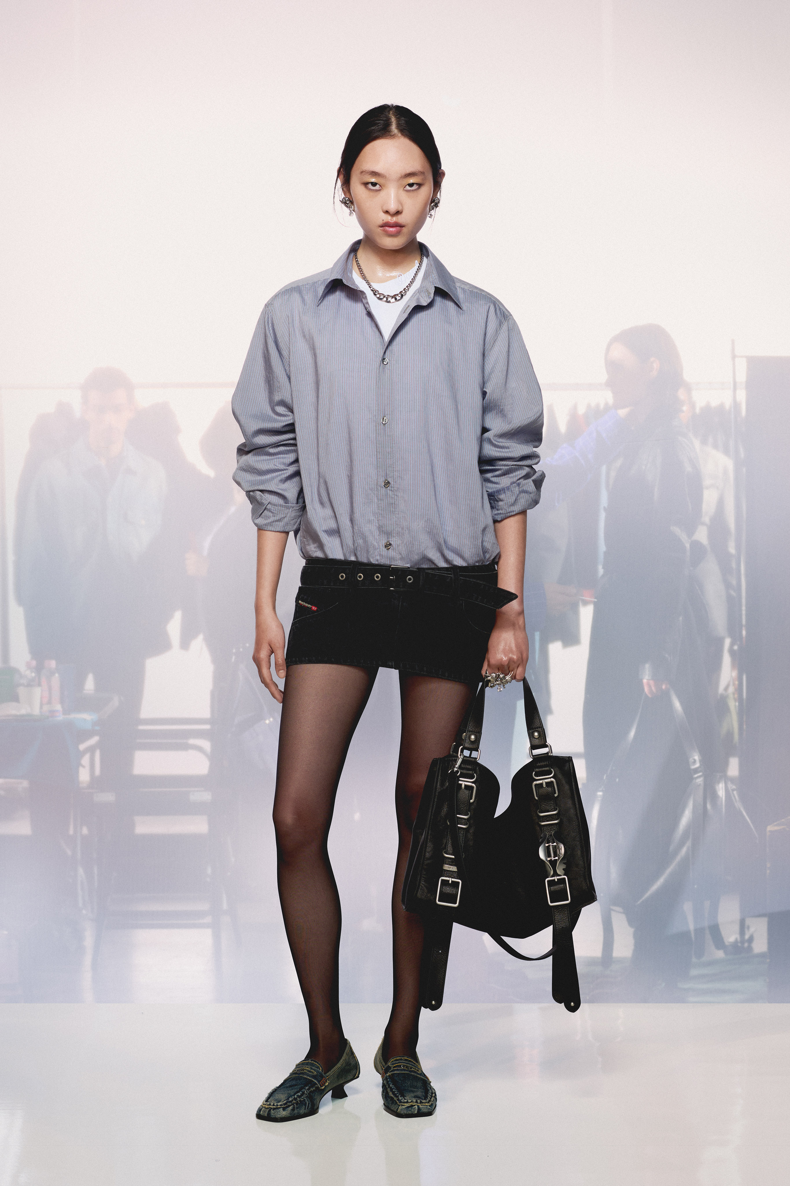 REALITY IS OVERRATED: DIESEL MAKES THE IMPOSSIBLE WEARABLE REALITY IS OVERRATED: DIESEL MAKES THE IMPOSSIBLE WEARABLE Vanity Teen 虚荣青年