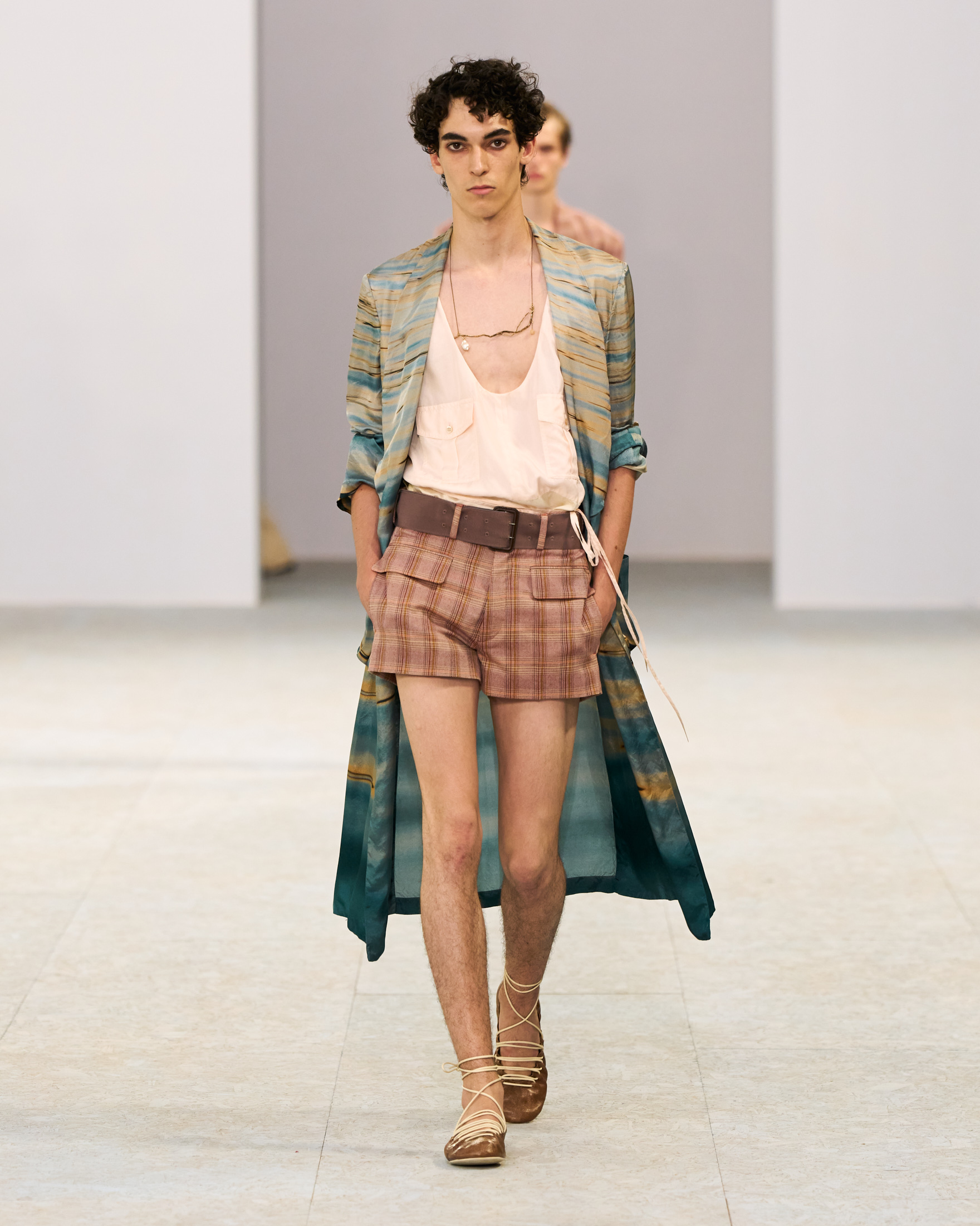 Dries Van Noten Spring Summer 2027 Menswear: The Poetry of Soft Power  Dries Van Noten Spring Summer 2027 Menswear: The Poetry of Soft Power  Vanity Teen 虚荣青年