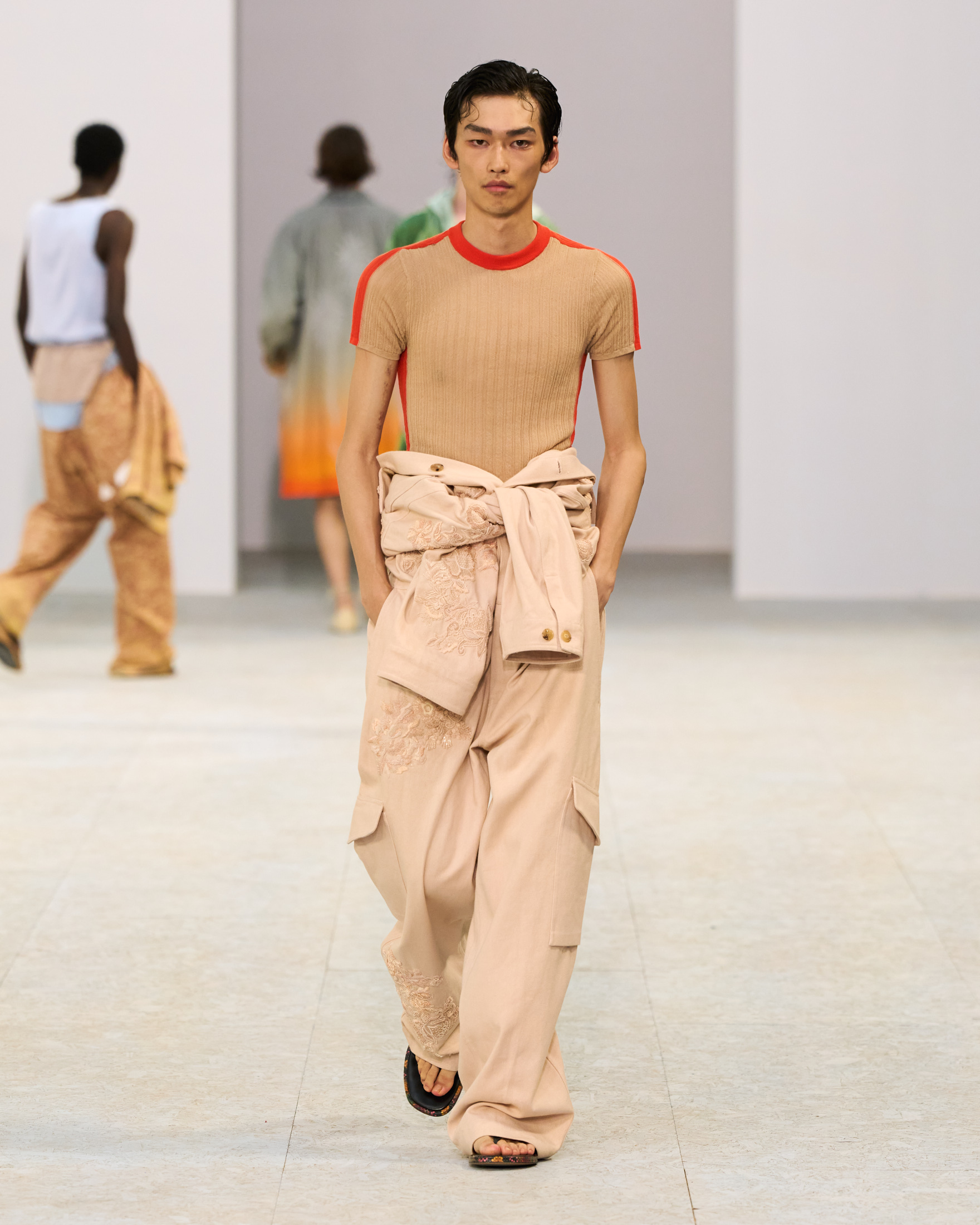 Dries Van Noten Spring Summer 2027 Menswear: The Poetry of Soft Power  Dries Van Noten Spring Summer 2027 Menswear: The Poetry of Soft Power  Vanity Teen 虚荣青年