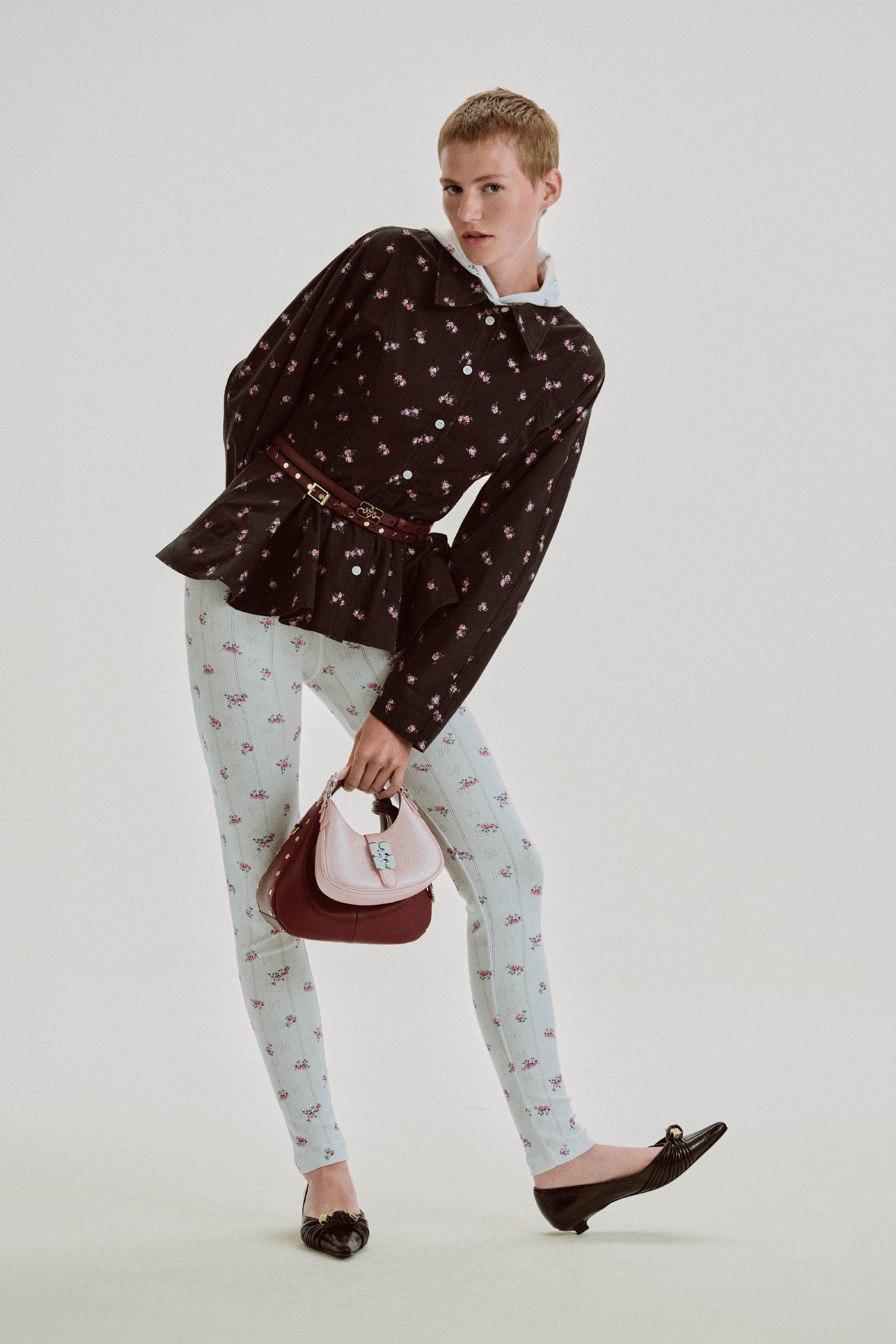 GANNI’S MODERN FAIRYTALE Vanity Teen 虚荣青年 GANNI’S MODERN FAIRYTALE GANNI’S MODERN FAIRYTALE Vanity Teen 虚荣青年