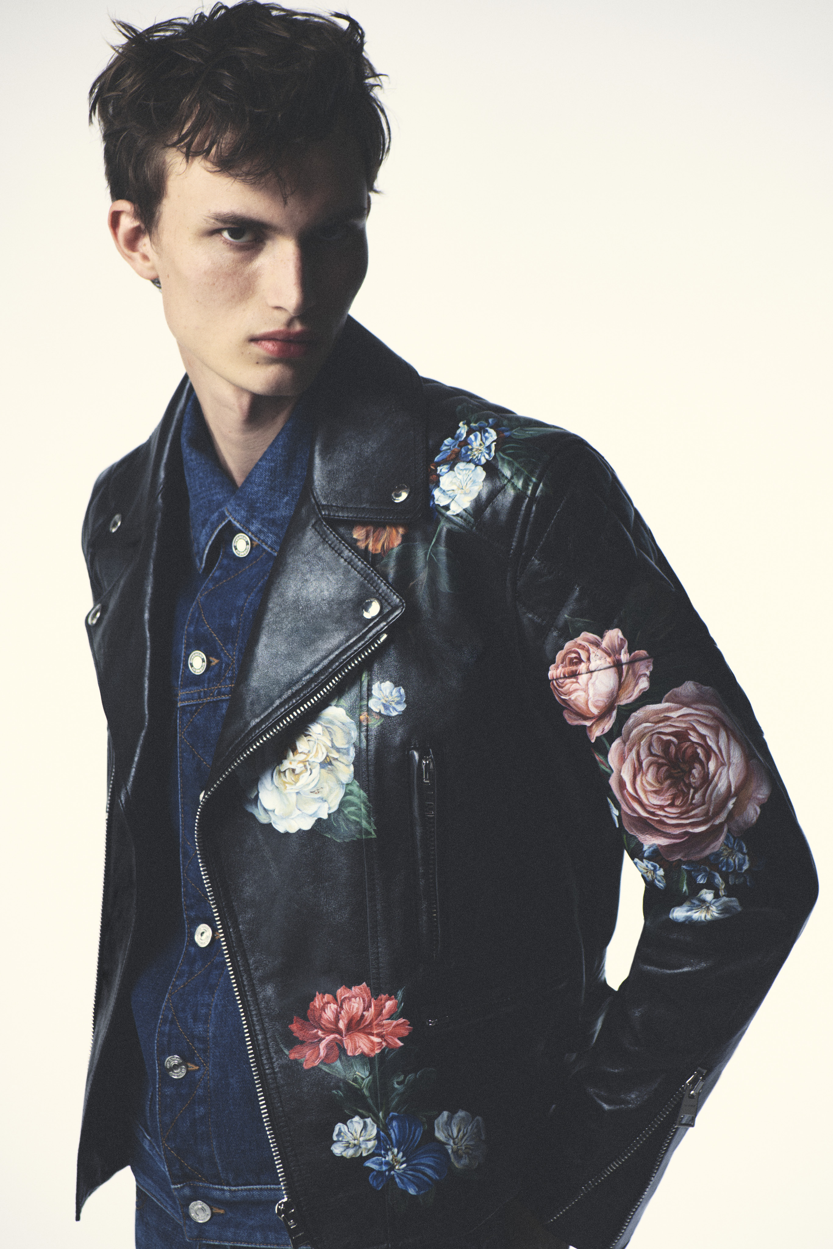 Givenchy Men's Spring/Summer 2027: the house is in the look Givenchy Men's Spring/Summer 2027: the house is in the look Vanity Teen 虚荣青年