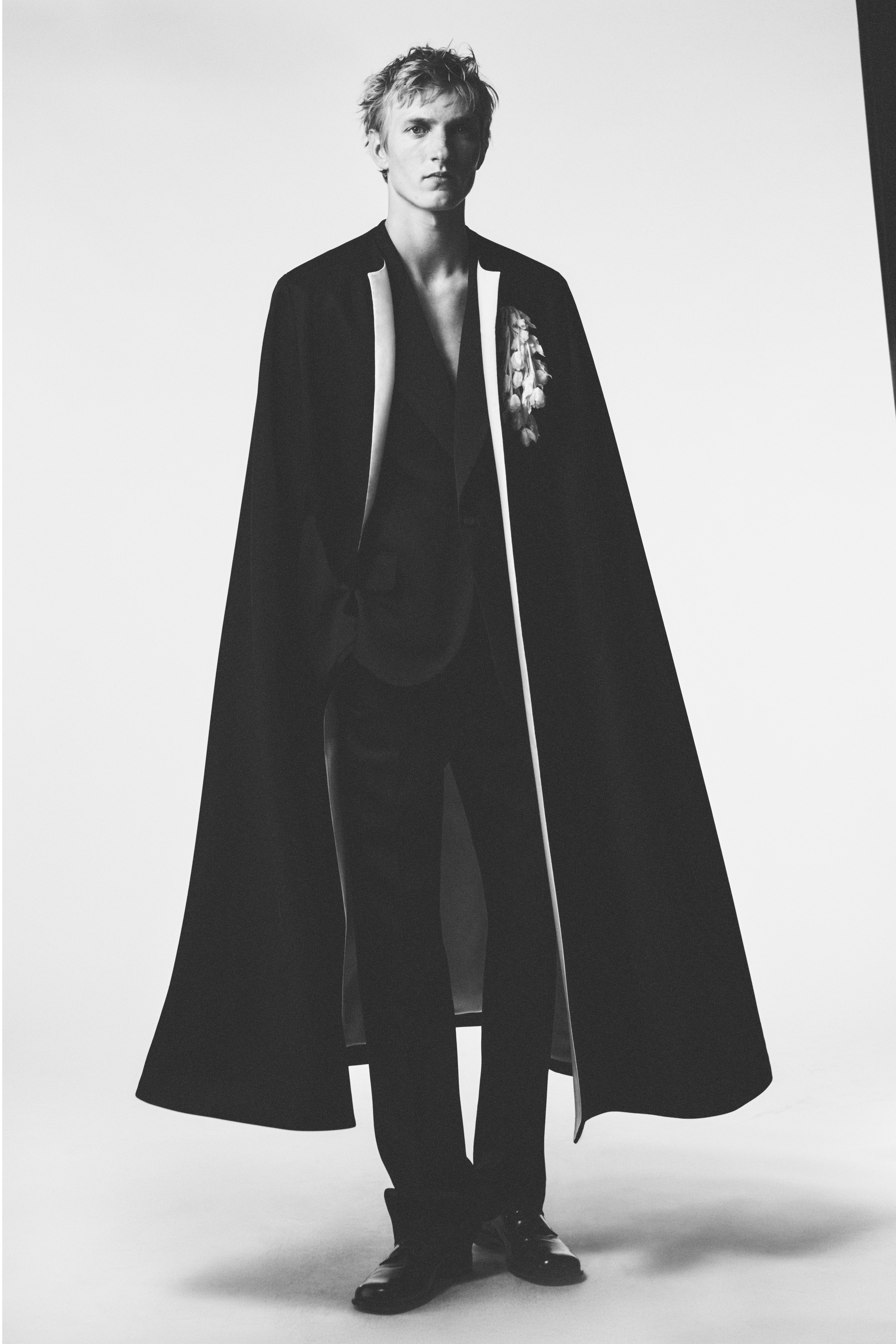 Givenchy Men's Spring/Summer 2027: the house is in the look Givenchy Men's Spring/Summer 2027: the house is in the look Vanity Teen 虚荣青年