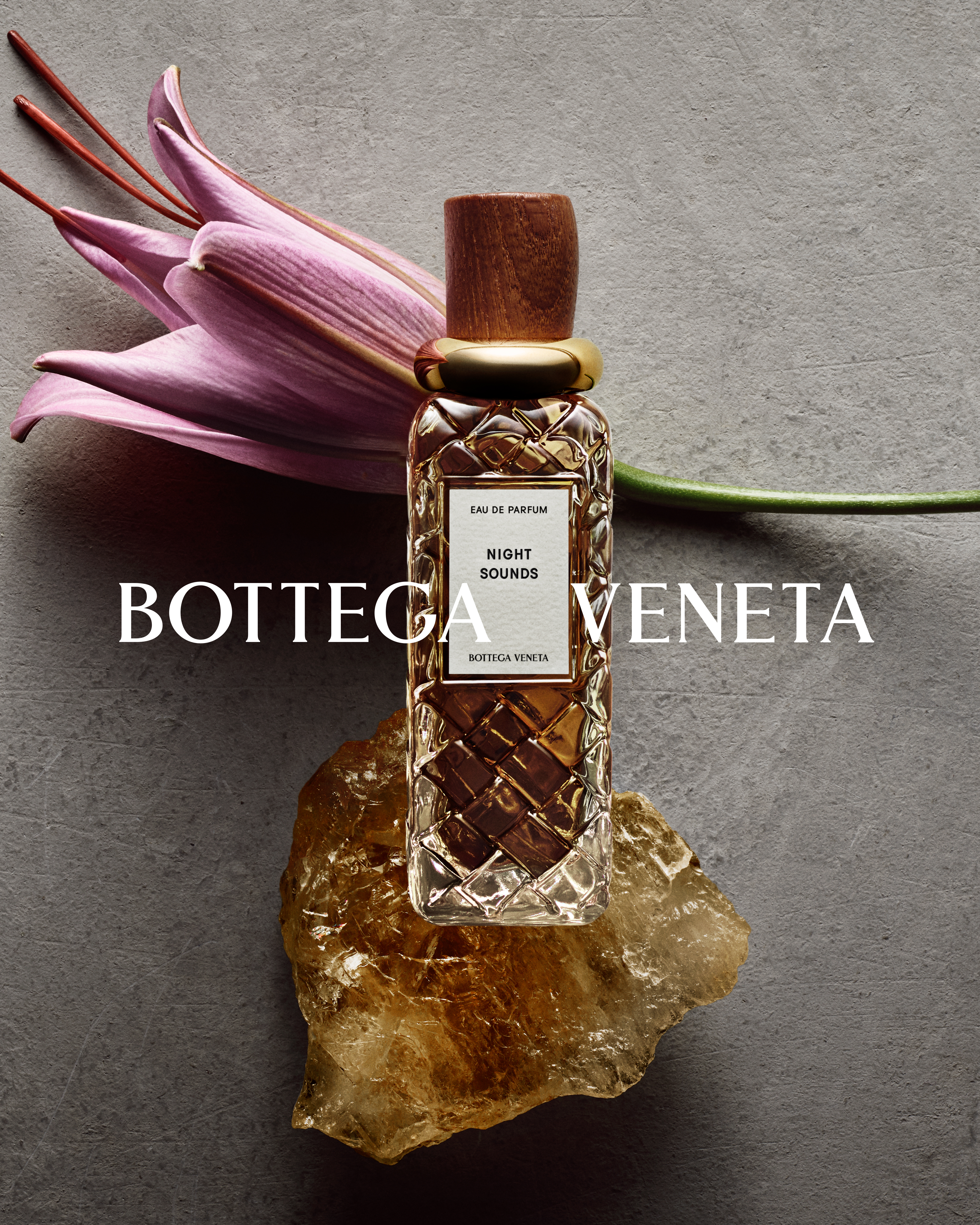 BOTTEGA VENETA IS SMELLING ITALY AGAIN Vanity Teen 虚荣青年 BOTTEGA VENETA IS SMELLING ITALY AGAIN BOTTEGA VENETA IS SMELLING ITALY AGAIN Vanity Teen 虚荣青年