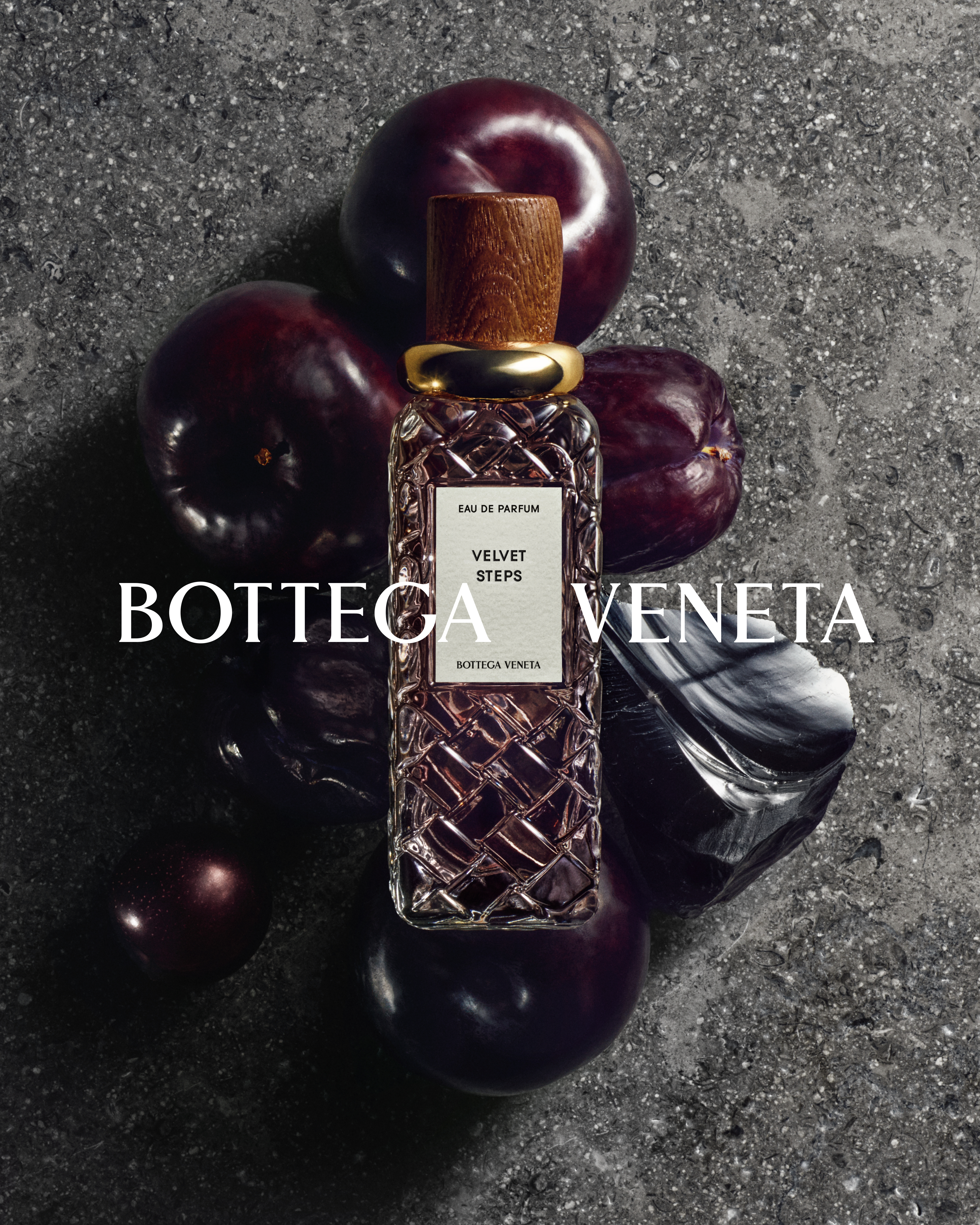 BOTTEGA VENETA IS SMELLING ITALY AGAIN Vanity Teen 虚荣青年 BOTTEGA VENETA IS SMELLING ITALY AGAIN BOTTEGA VENETA IS SMELLING ITALY AGAIN Vanity Teen 虚荣青年