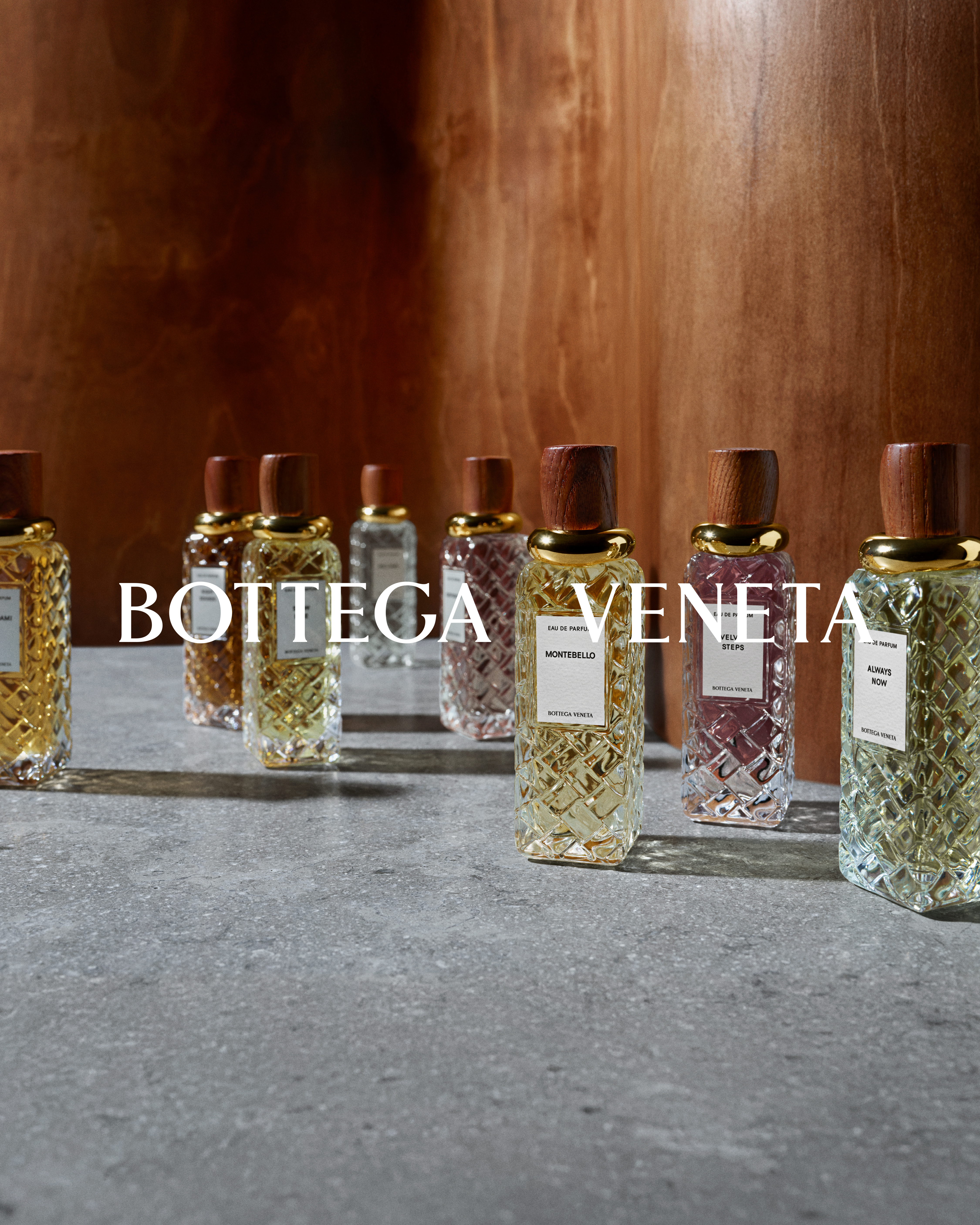 BOTTEGA VENETA IS SMELLING ITALY AGAIN Vanity Teen 虚荣青年 BOTTEGA VENETA IS SMELLING ITALY AGAIN BOTTEGA VENETA IS SMELLING ITALY AGAIN Vanity Teen 虚荣青年