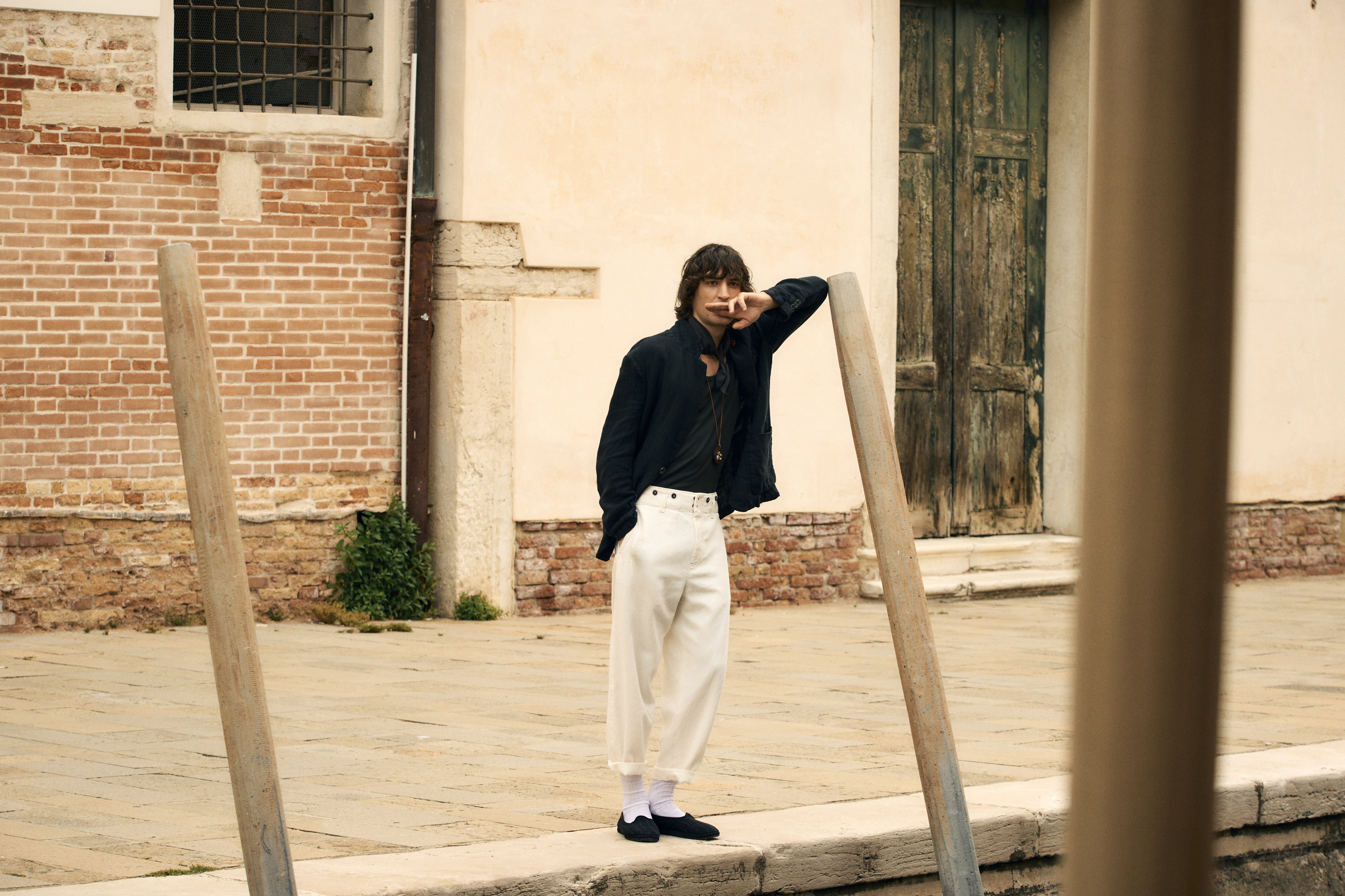 BARENA SPRING–SUMMER 2027: THE LUXURY OF KNOWING WHERE THINGS COME FROM BARENA SPRING–SUMMER 2027: THE LUXURY OF KNOWING WHERE THINGS COME FROM Vanity Teen 虚荣青年