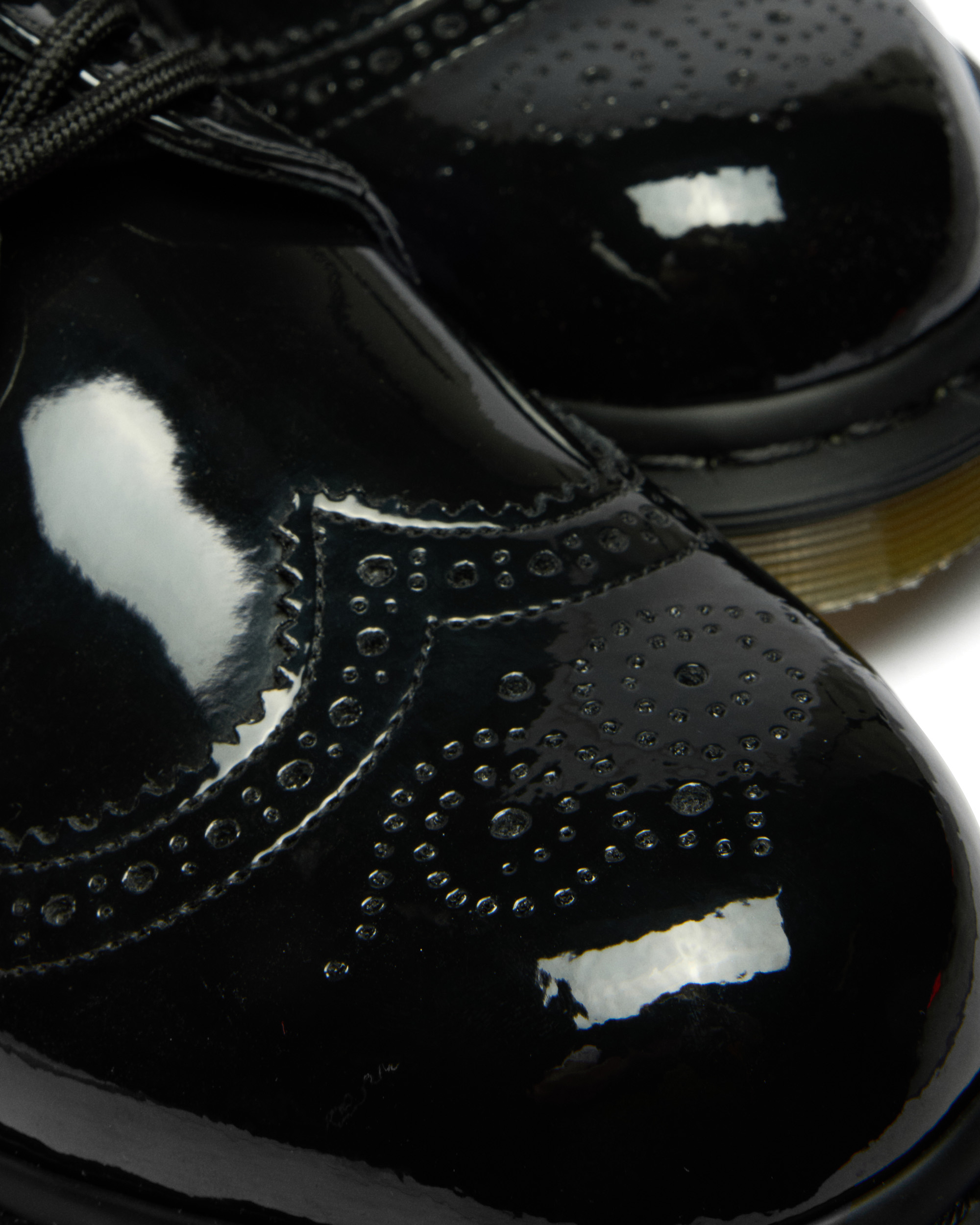 Dr. Martens and Fragment Deliver a Masterclass in Modern Formalwear Dr. Martens and Fragment Deliver a Masterclass in Modern Formalwear Vanity Teen 虚荣青年