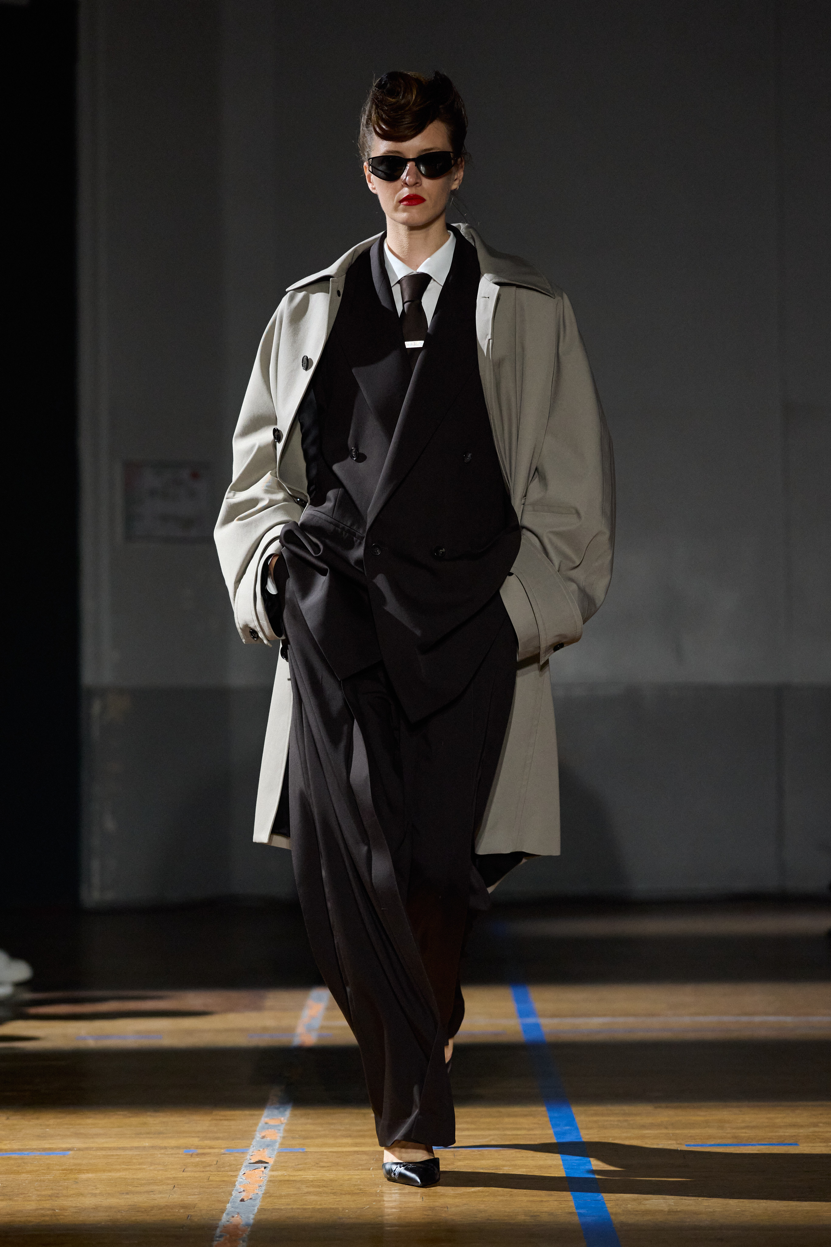 Heaven Wears Black, Hell Smells Like Summer: LGN SS27 Heaven Wears Black, Hell Smells Like Summer: LGN SS27 Vanity Teen 虚荣青年