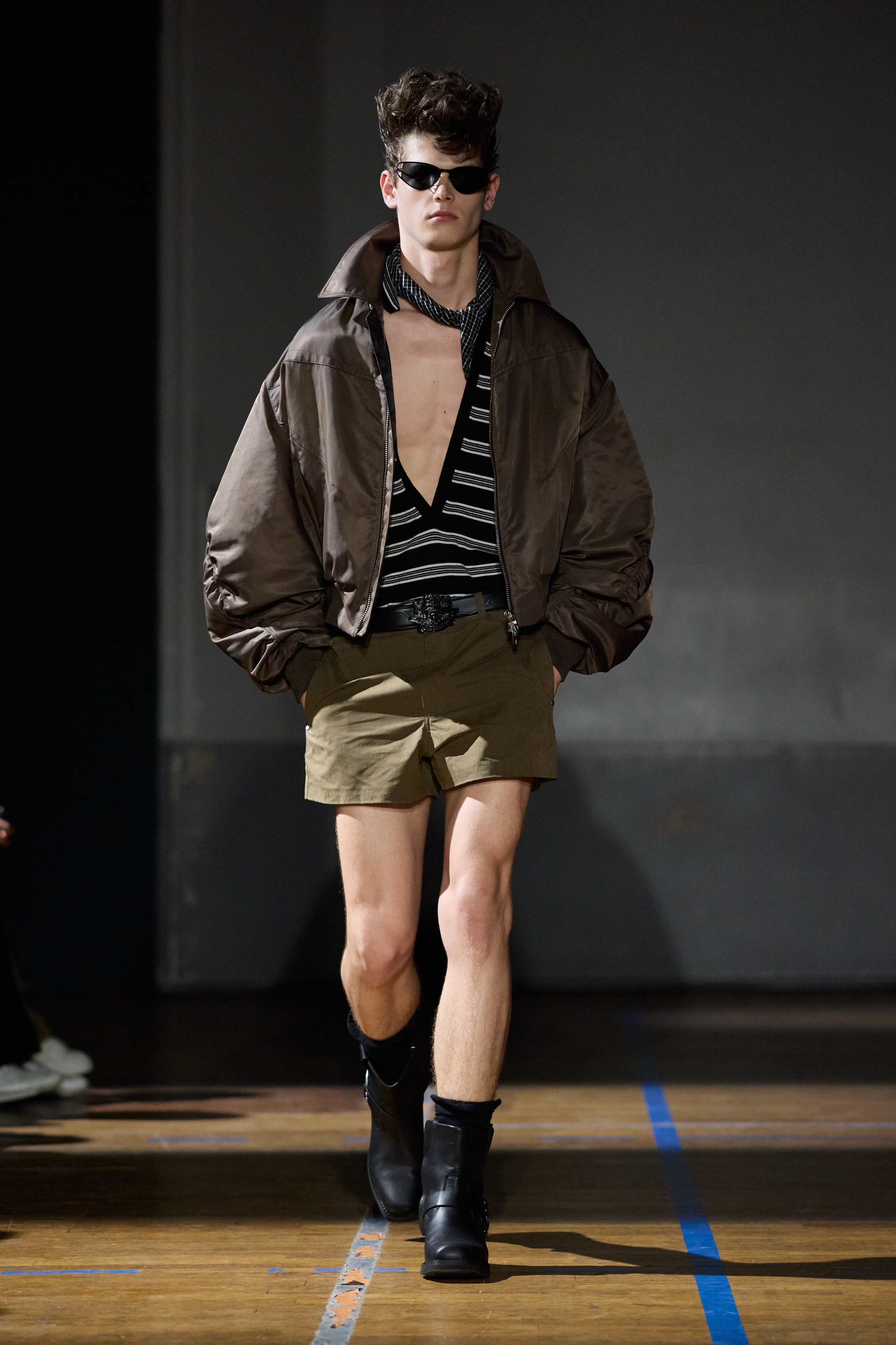Heaven Wears Black, Hell Smells Like Summer: LGN SS27 Heaven Wears Black, Hell Smells Like Summer: LGN SS27 Vanity Teen 虚荣青年