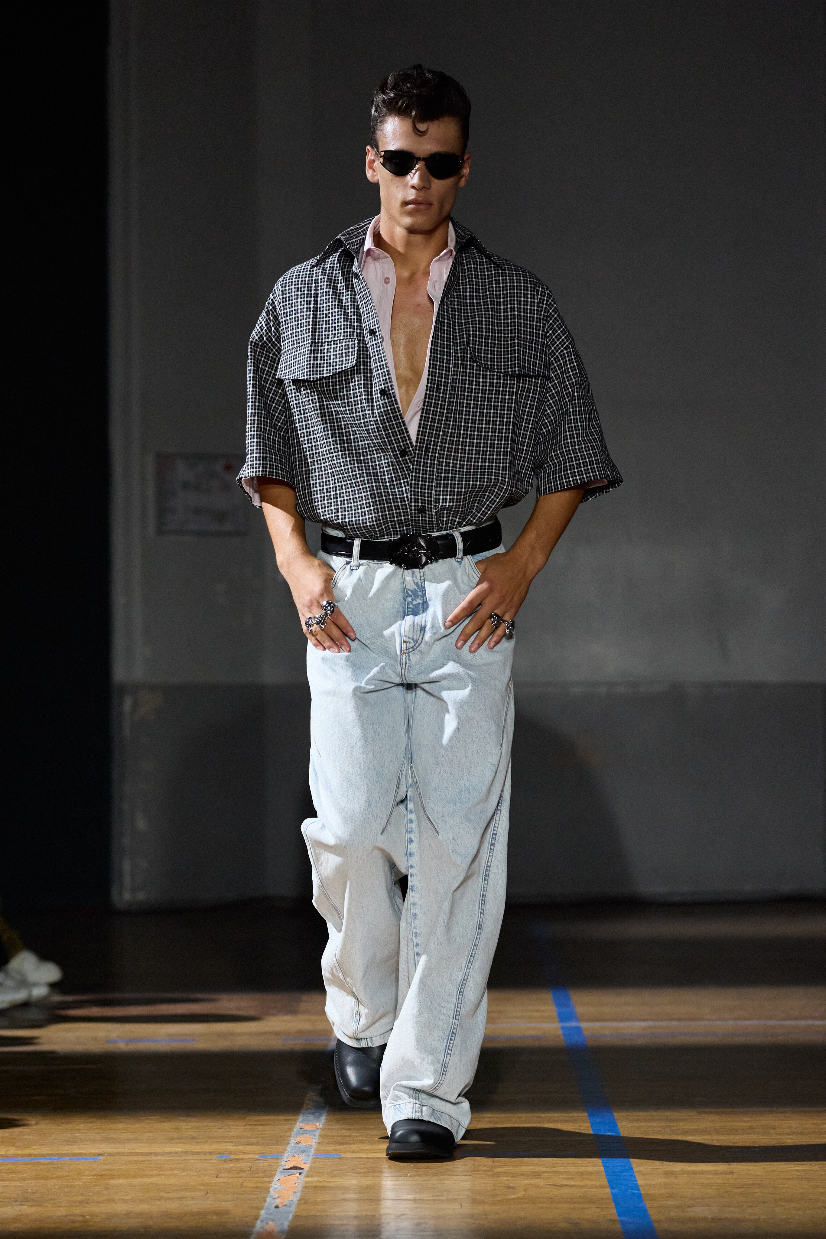 Heaven Wears Black, Hell Smells Like Summer: LGN SS27 Heaven Wears Black, Hell Smells Like Summer: LGN SS27 Vanity Teen 虚荣青年