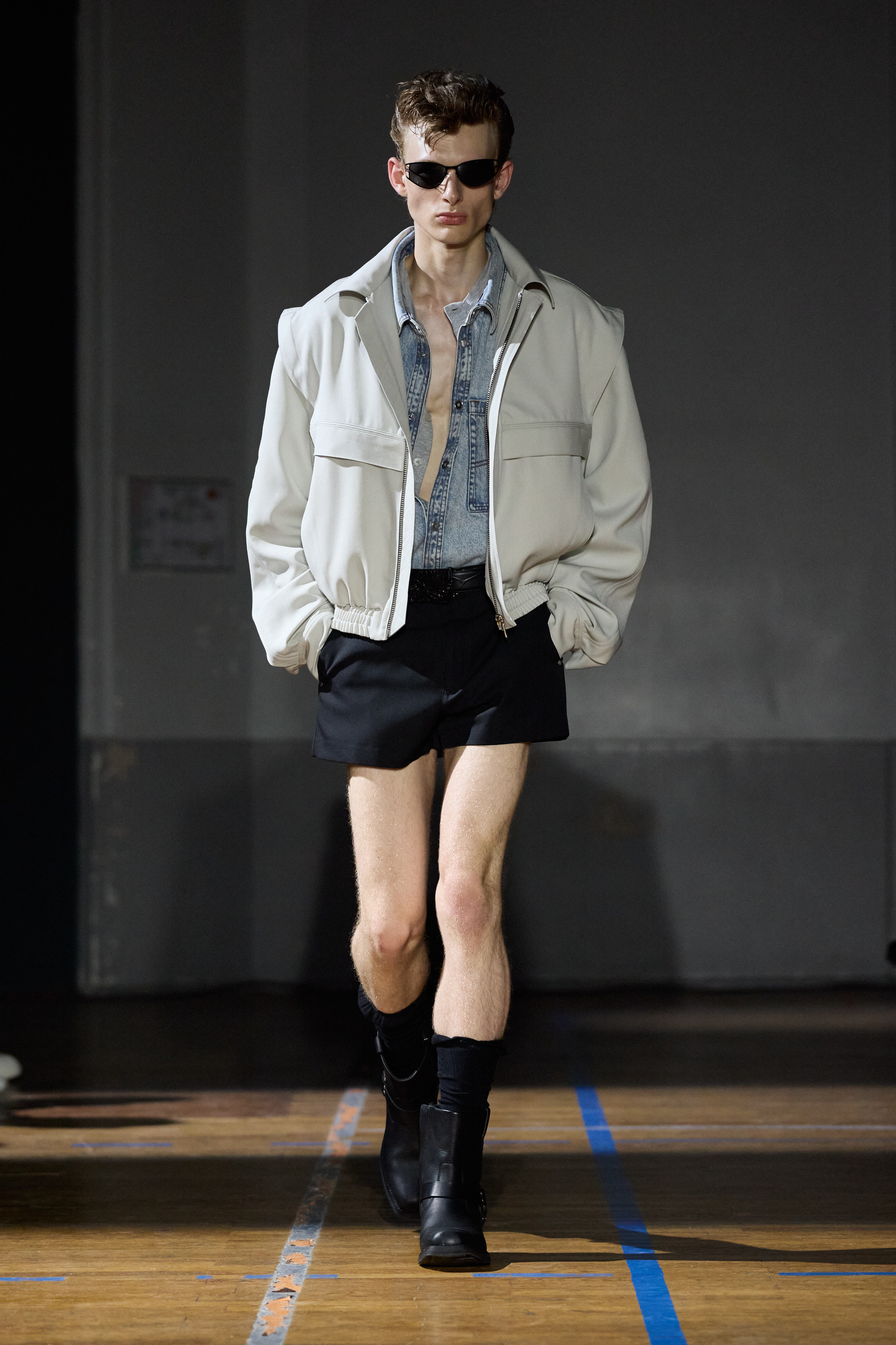 Heaven Wears Black, Hell Smells Like Summer: LGN SS27 Heaven Wears Black, Hell Smells Like Summer: LGN SS27 Vanity Teen 虚荣青年