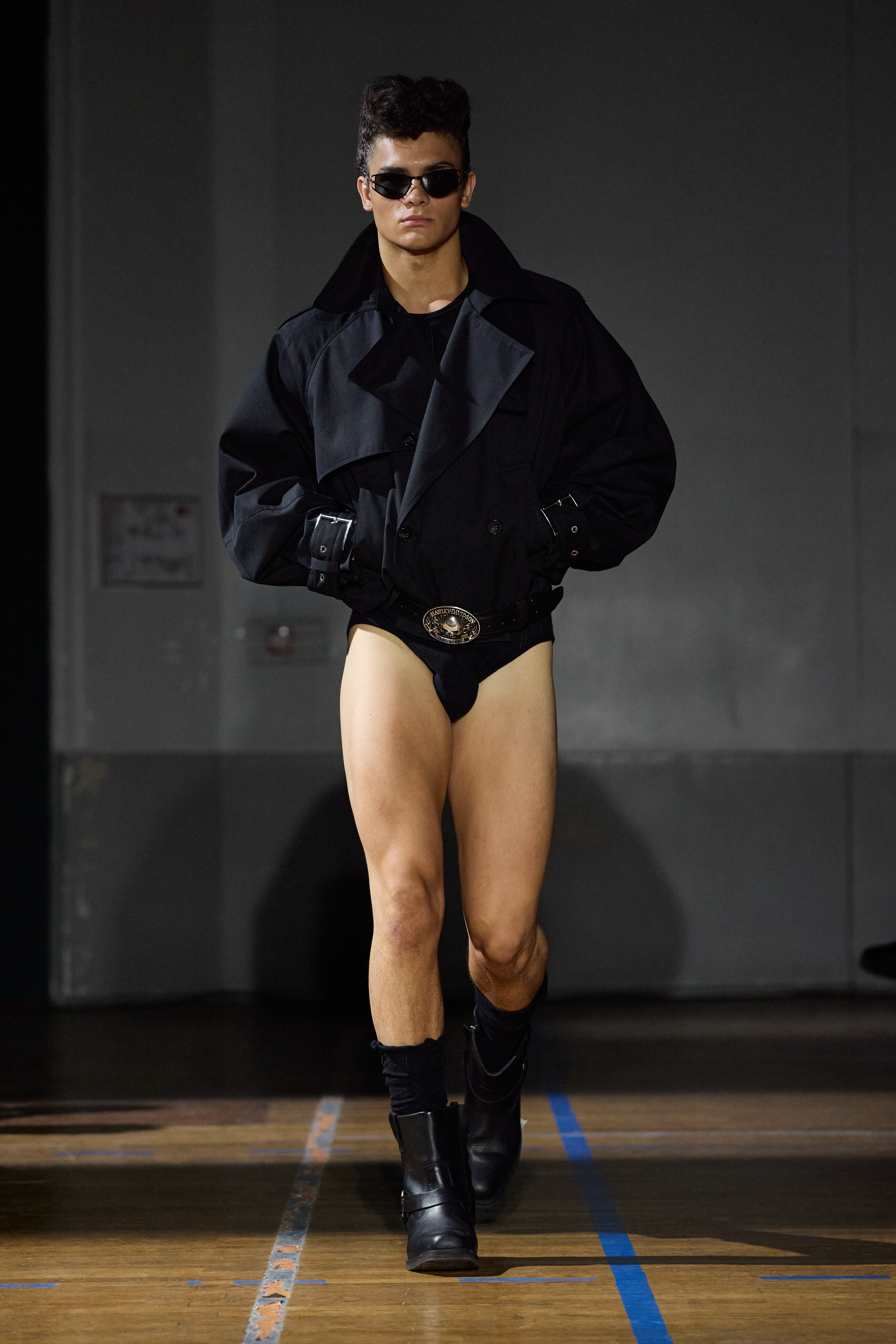 Heaven Wears Black, Hell Smells Like Summer: LGN SS27 Heaven Wears Black, Hell Smells Like Summer: LGN SS27 Vanity Teen 虚荣青年