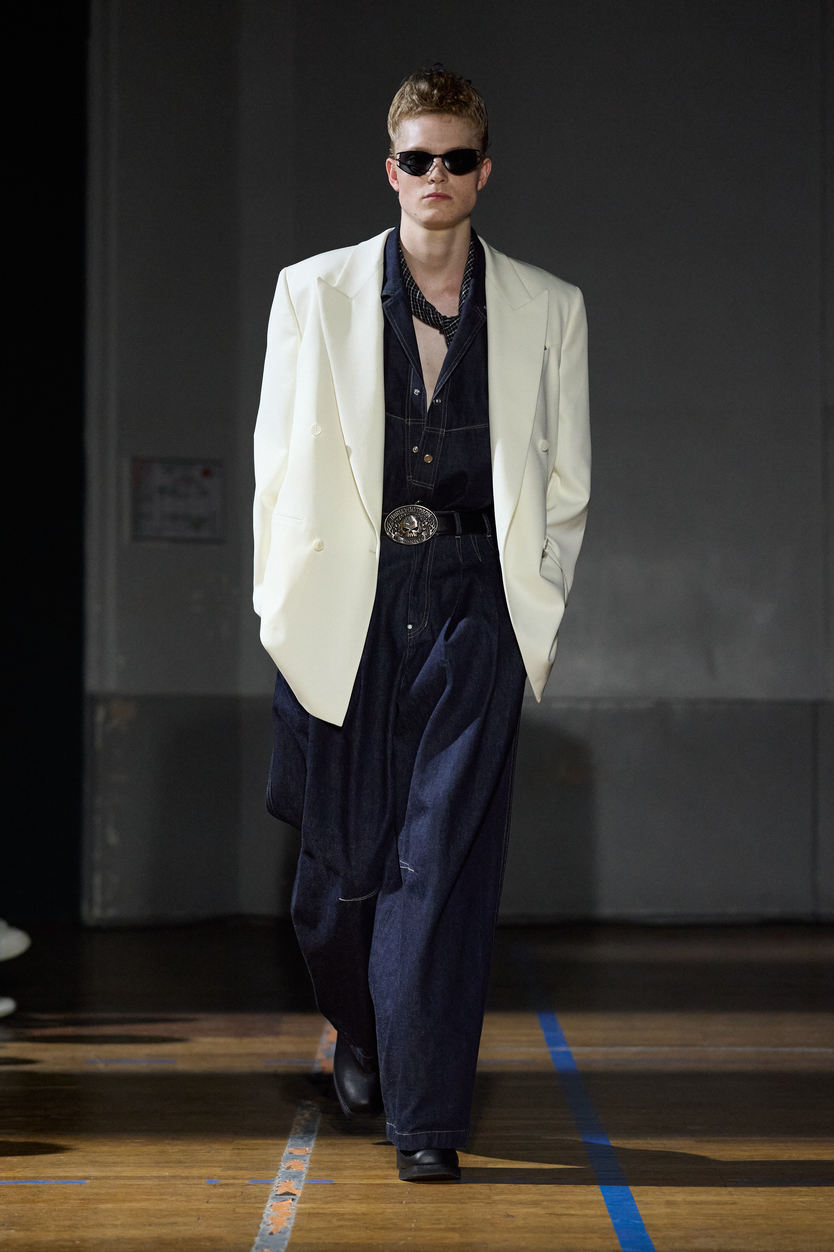 Heaven Wears Black, Hell Smells Like Summer: LGN SS27 Heaven Wears Black, Hell Smells Like Summer: LGN SS27 Vanity Teen 虚荣青年