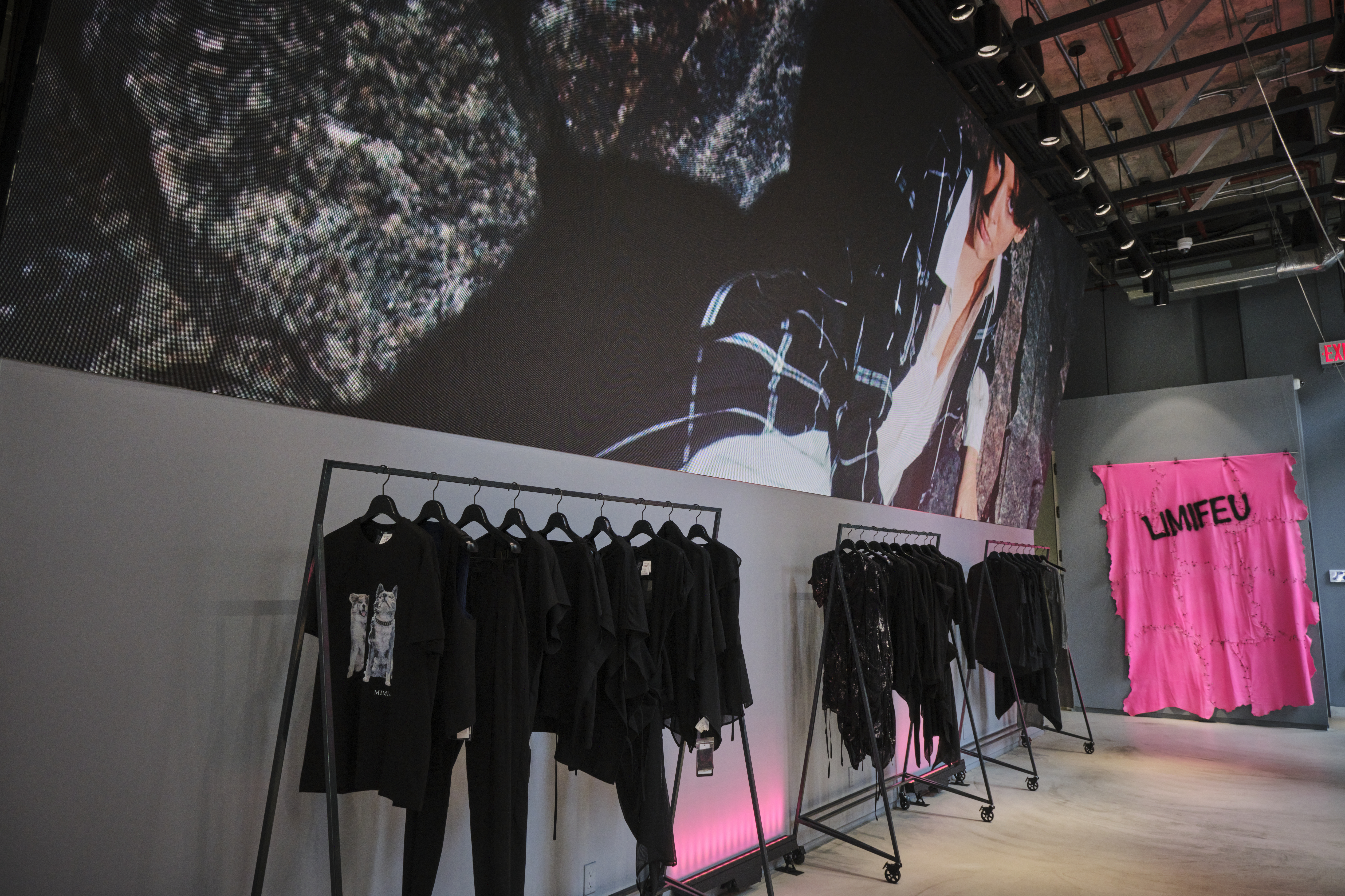 Eri Wakiyama Takes Over New York: Inside LIMI feu’s Immersive Residency at Yohji Yamamoto Wooster Eri Wakiyama Takes Over New York: Inside LIMI feu’s Immersive Residency at Yohji Yamamoto Wooster Vanity Teen 虚荣青年