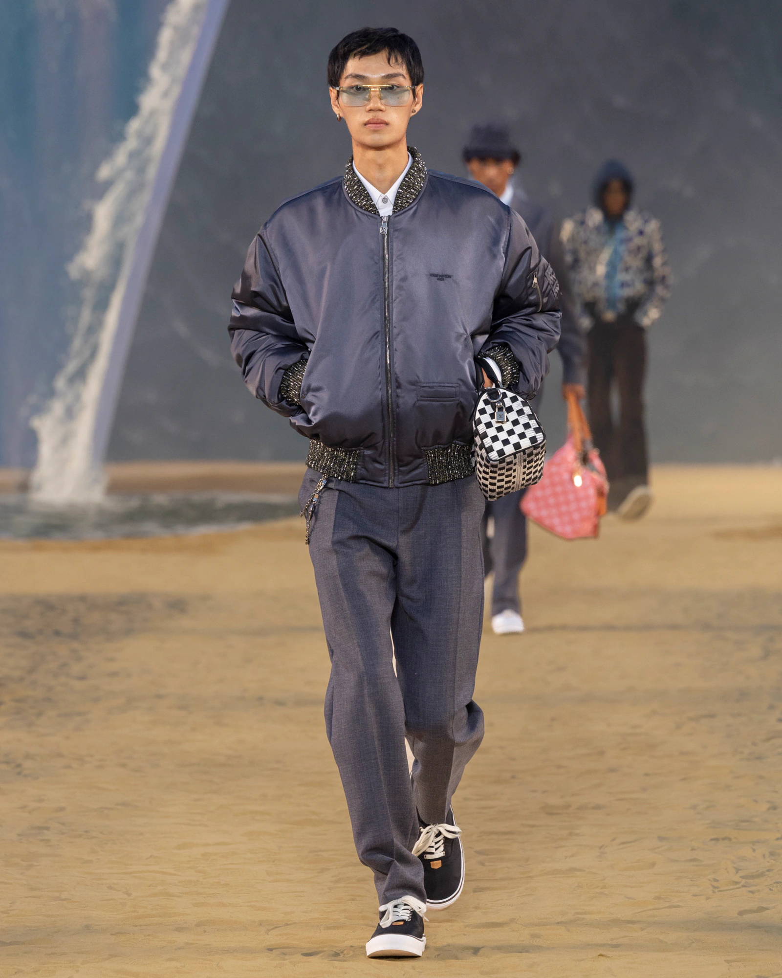 Louis Vuitton Men's Spring/Summer 2027: Pharrell's Global Beach Club Has Arrived Louis Vuitton Men's Spring/Summer 2027: Pharrell's Global Beach Club Has Arrived Vanity Teen 虚荣青年