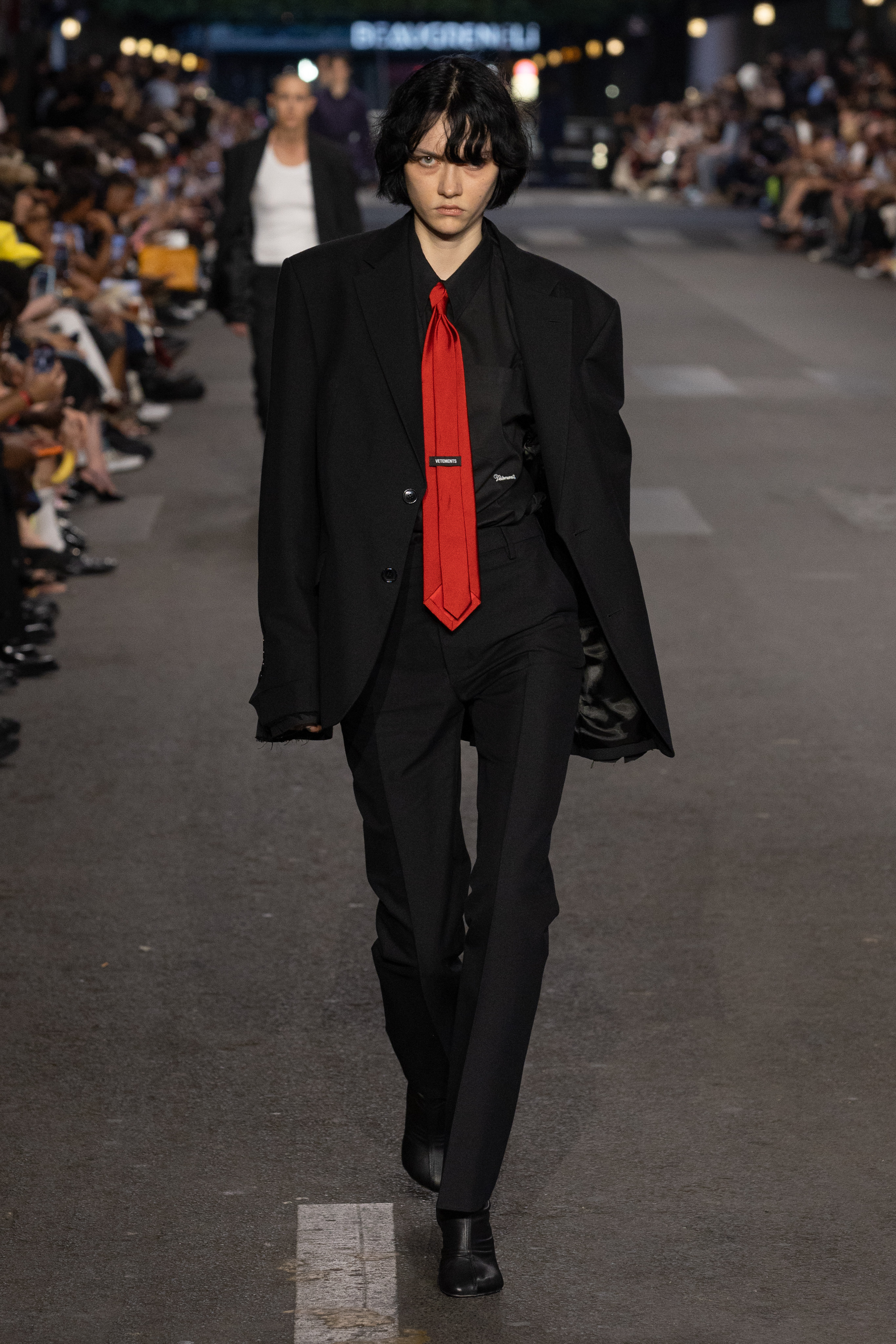 VETEMENTS SPRING SUMMER 2027: EVERYTHING IS NORMAL. UNTIL IT ISN’T VETEMENTS SPRING SUMMER 2027: EVERYTHING IS NORMAL. UNTIL IT ISN’T Vanity Teen 虚荣青年