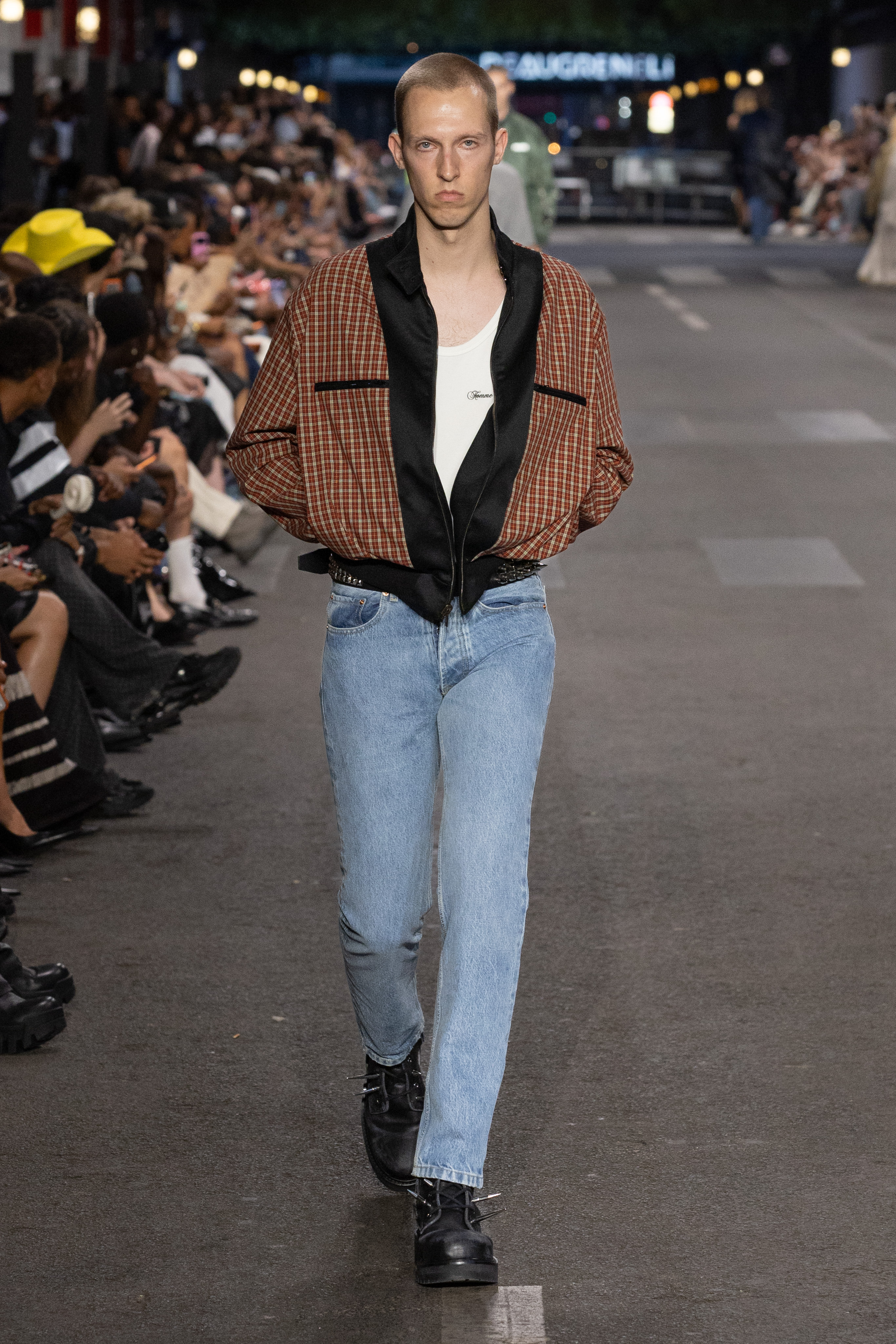 VETEMENTS SPRING SUMMER 2027: EVERYTHING IS NORMAL. UNTIL IT ISN’T VETEMENTS SPRING SUMMER 2027: EVERYTHING IS NORMAL. UNTIL IT ISN’T Vanity Teen 虚荣青年