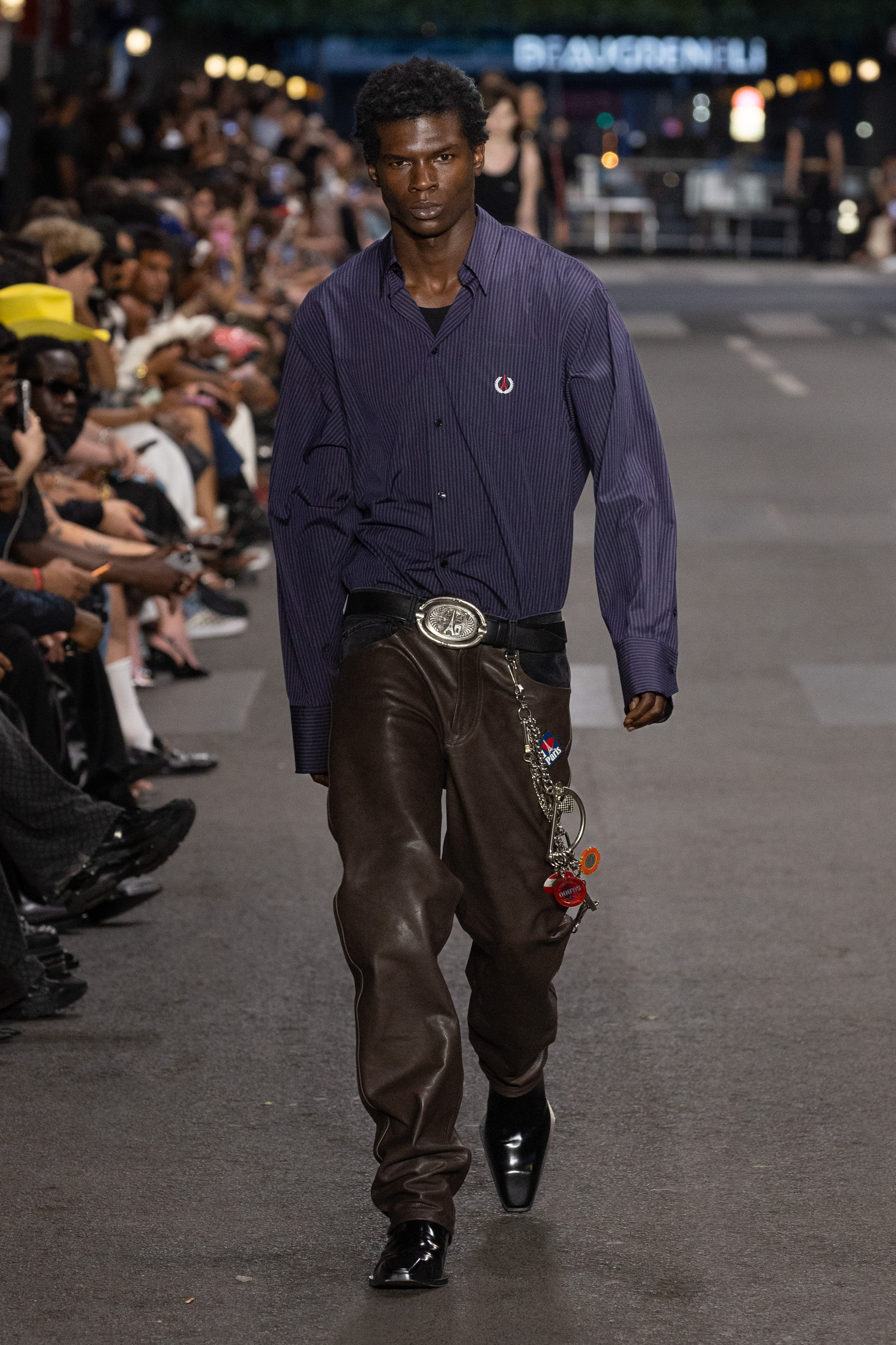 VETEMENTS SPRING SUMMER 2027: EVERYTHING IS NORMAL. UNTIL IT ISN’T VETEMENTS SPRING SUMMER 2027: EVERYTHING IS NORMAL. UNTIL IT ISN’T Vanity Teen 虚荣青年