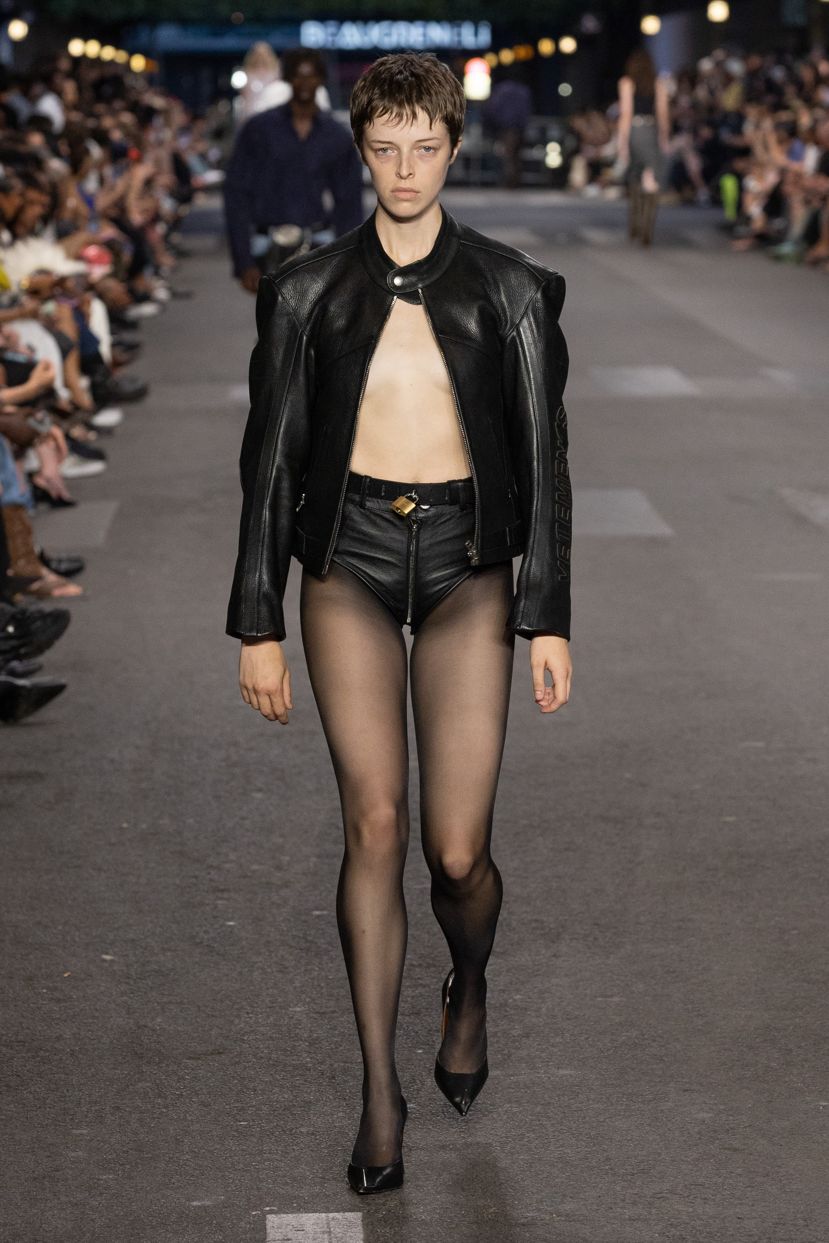 VETEMENTS SPRING SUMMER 2027: EVERYTHING IS NORMAL. UNTIL IT ISN’T VETEMENTS SPRING SUMMER 2027: EVERYTHING IS NORMAL. UNTIL IT ISN’T Vanity Teen 虚荣青年