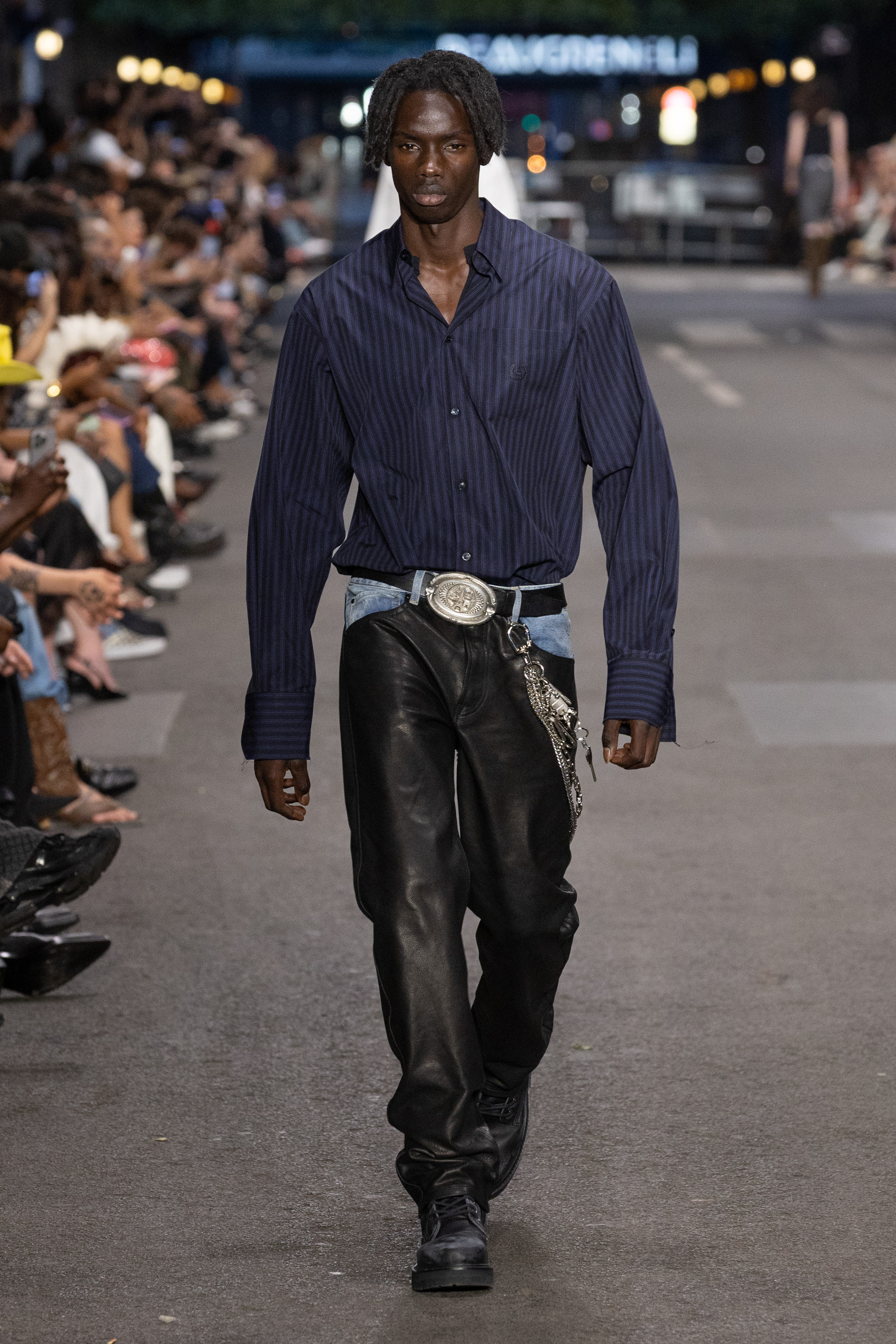 VETEMENTS SPRING SUMMER 2027: EVERYTHING IS NORMAL. UNTIL IT ISN’T VETEMENTS SPRING SUMMER 2027: EVERYTHING IS NORMAL. UNTIL IT ISN’T Vanity Teen 虚荣青年