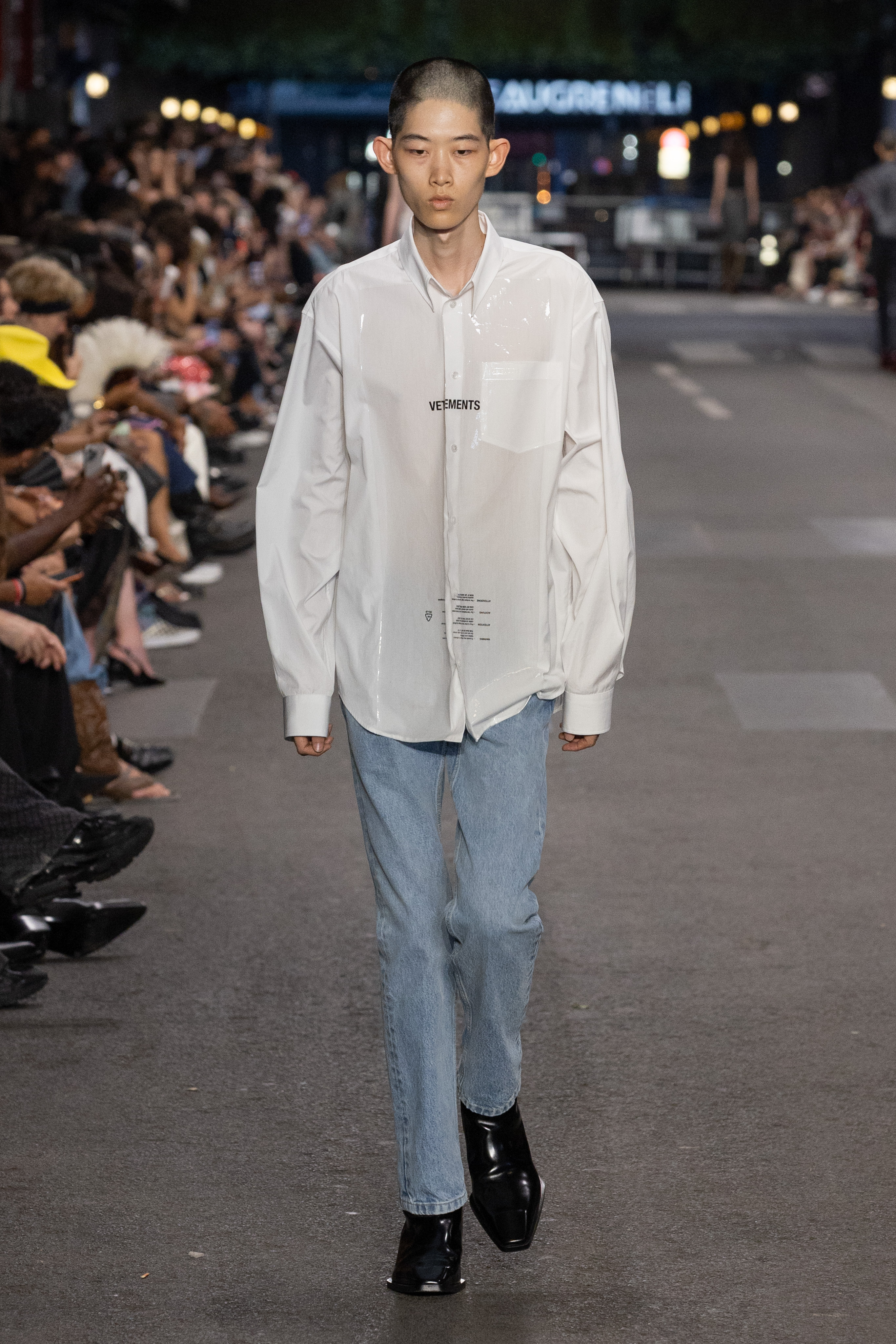 VETEMENTS SPRING SUMMER 2027: EVERYTHING IS NORMAL. UNTIL IT ISN’T VETEMENTS SPRING SUMMER 2027: EVERYTHING IS NORMAL. UNTIL IT ISN’T Vanity Teen 虚荣青年
