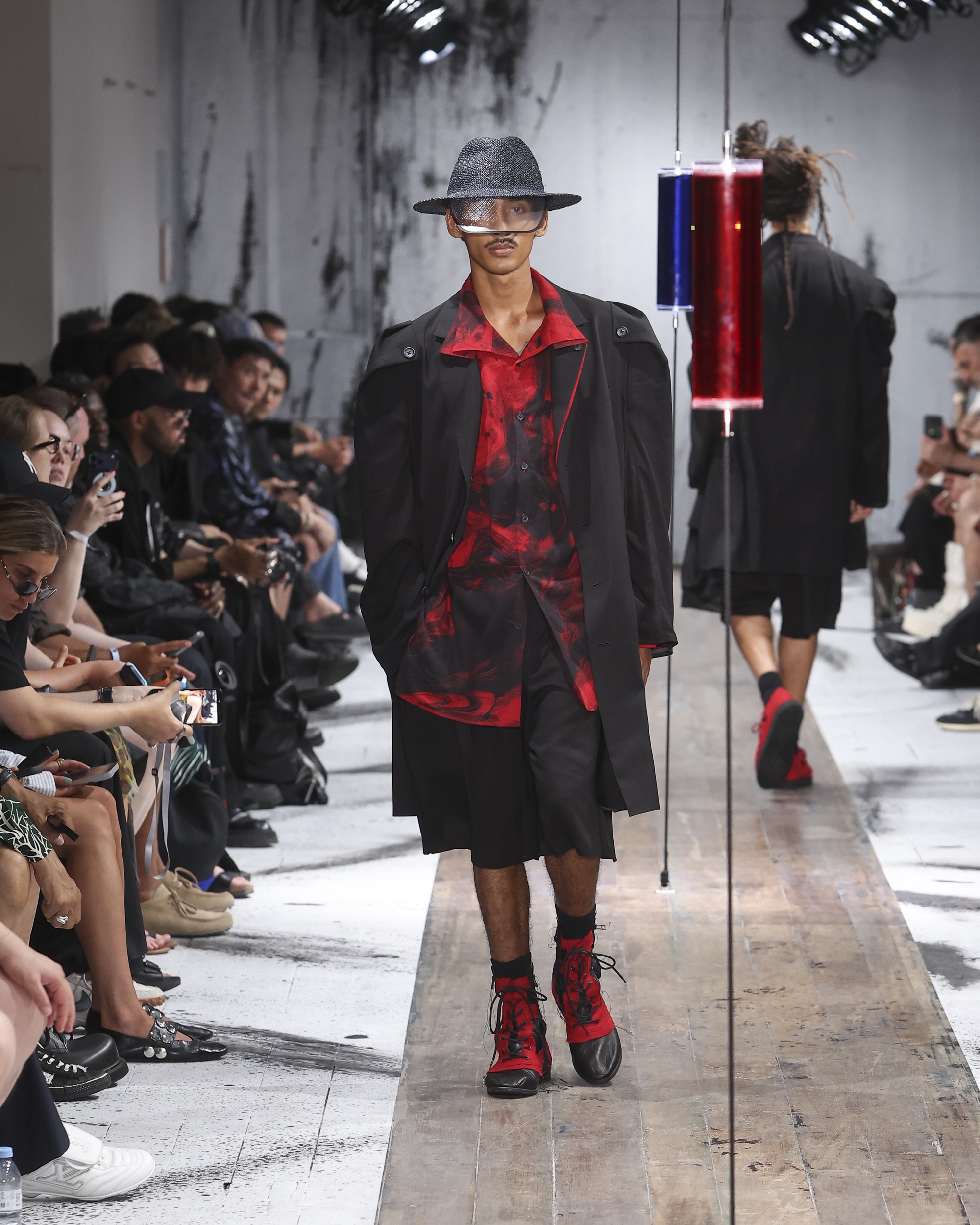 Yohji Yamamoto Spring/Summer 2027: Dressing for the End of Cool Yohji Yamamoto Spring/Summer 2027: Dressing for the End of Cool Vanity Teen 虚荣青年