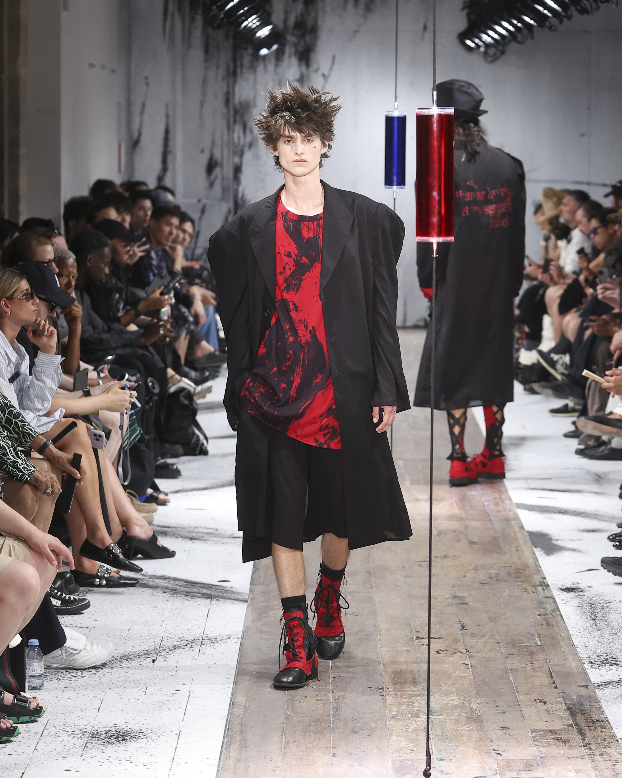 Yohji Yamamoto Spring/Summer 2027: Dressing for the End of Cool Yohji Yamamoto Spring/Summer 2027: Dressing for the End of Cool Vanity Teen 虚荣青年