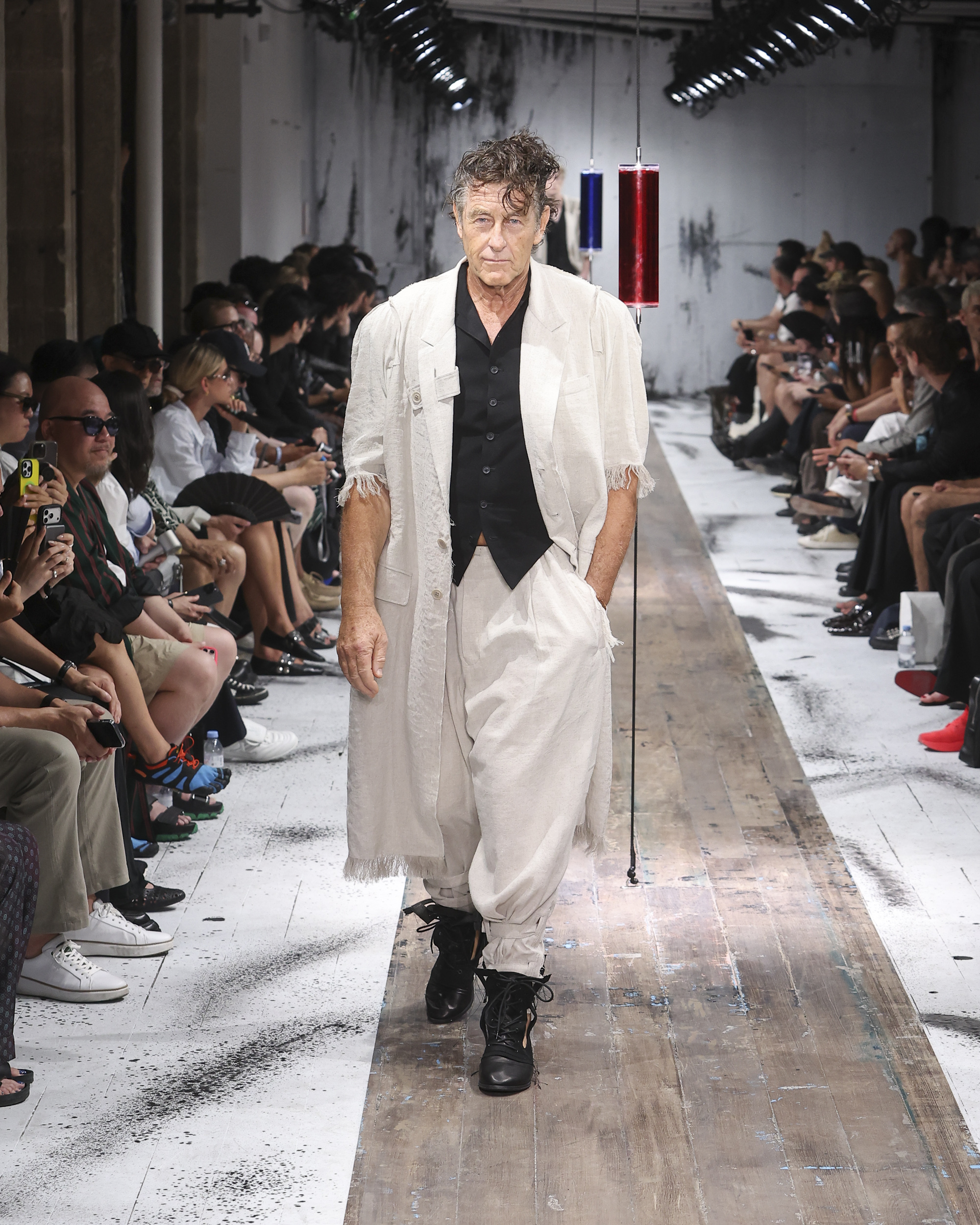 Yohji Yamamoto Spring/Summer 2027: Dressing for the End of Cool Yohji Yamamoto Spring/Summer 2027: Dressing for the End of Cool Vanity Teen 虚荣青年