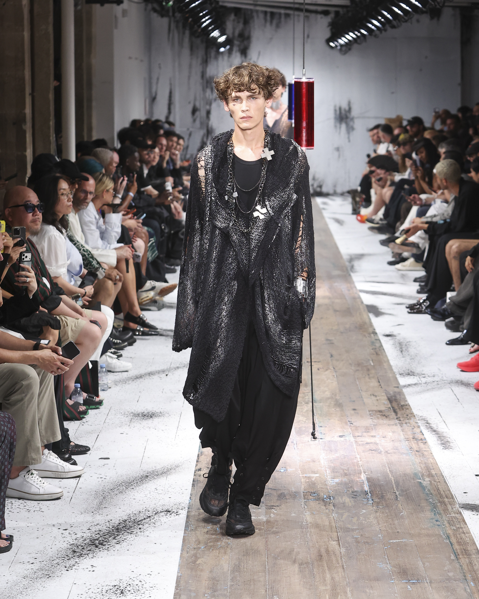 Yohji Yamamoto Spring/Summer 2027: Dressing for the End of Cool Yohji Yamamoto Spring/Summer 2027: Dressing for the End of Cool Vanity Teen 虚荣青年