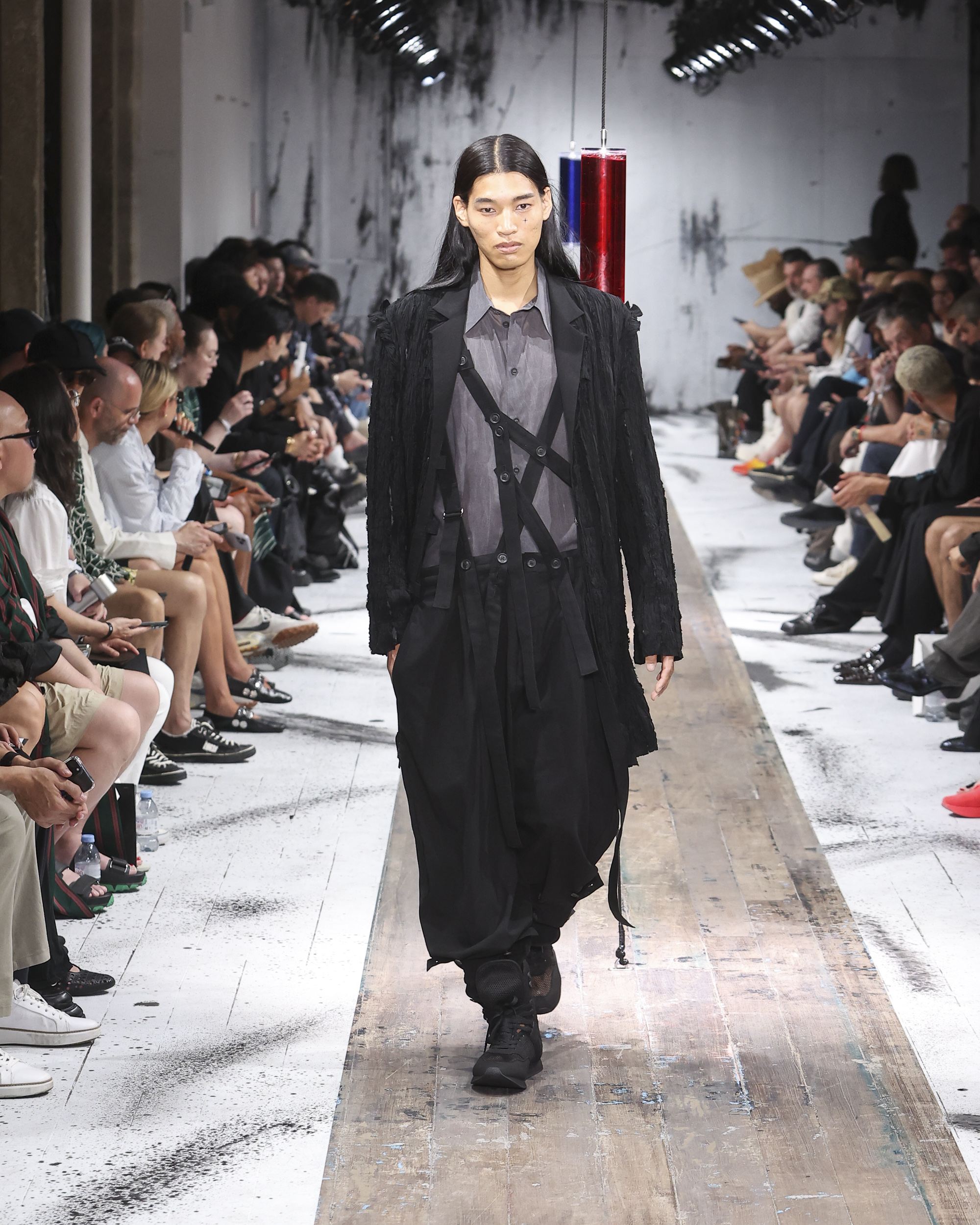 Yohji Yamamoto Spring/Summer 2027: Dressing for the End of Cool Yohji Yamamoto Spring/Summer 2027: Dressing for the End of Cool Vanity Teen 虚荣青年