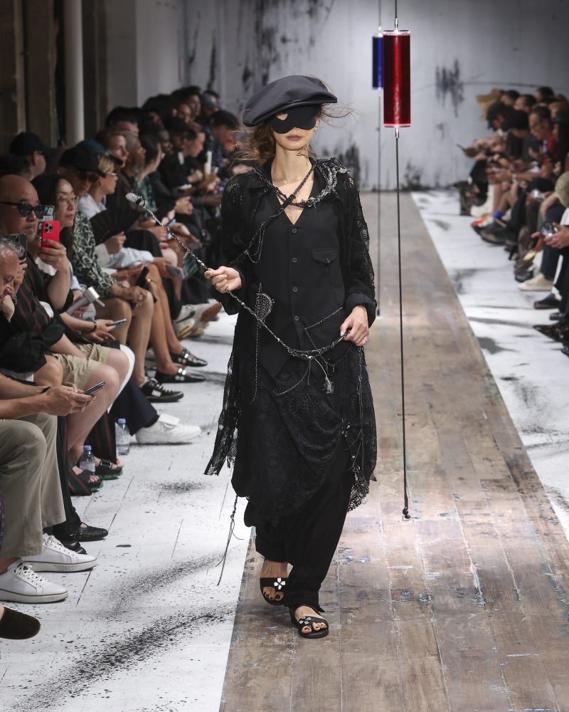 Yohji Yamamoto Spring/Summer 2027: Dressing for the End of Cool Yohji Yamamoto Spring/Summer 2027: Dressing for the End of Cool Vanity Teen 虚荣青年