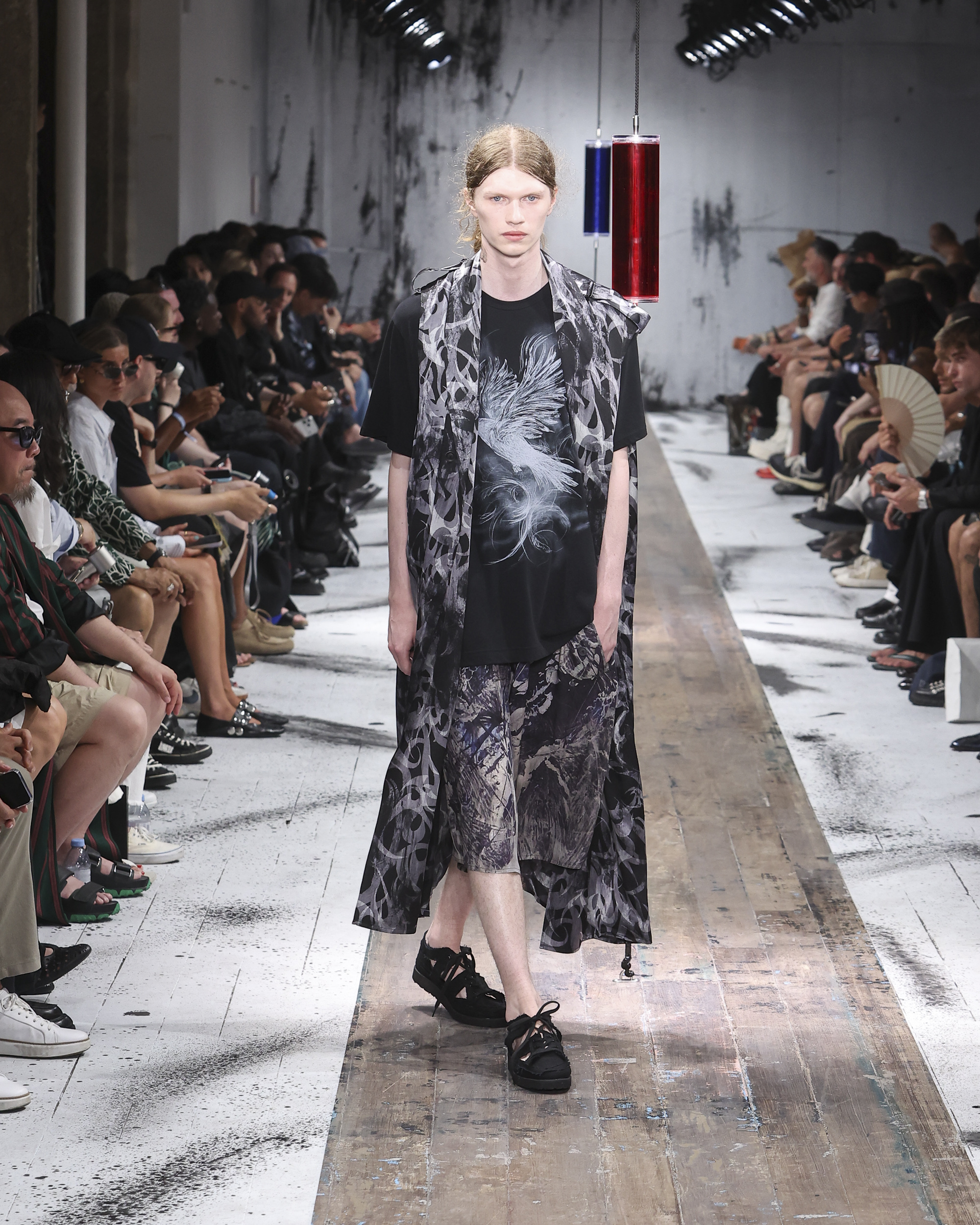 Yohji Yamamoto Spring/Summer 2027: Dressing for the End of Cool Yohji Yamamoto Spring/Summer 2027: Dressing for the End of Cool Vanity Teen 虚荣青年