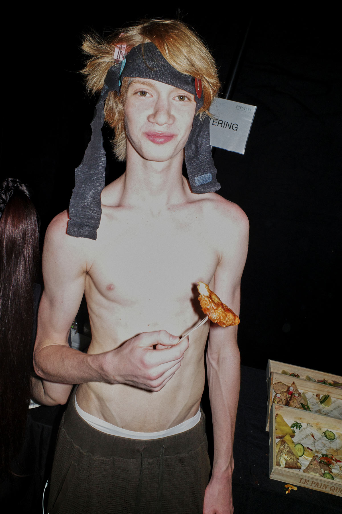 Behind the Scenes at SONGZIO Spring/Summer 2027 Behind the Scenes at SONGZIO Spring/Summer 2027 Vanity Teen 虚荣青年