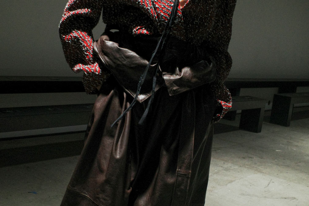 Behind the Scenes at SONGZIO Spring/Summer 2027 Behind the Scenes at SONGZIO Spring/Summer 2027 Vanity Teen 虚荣青年