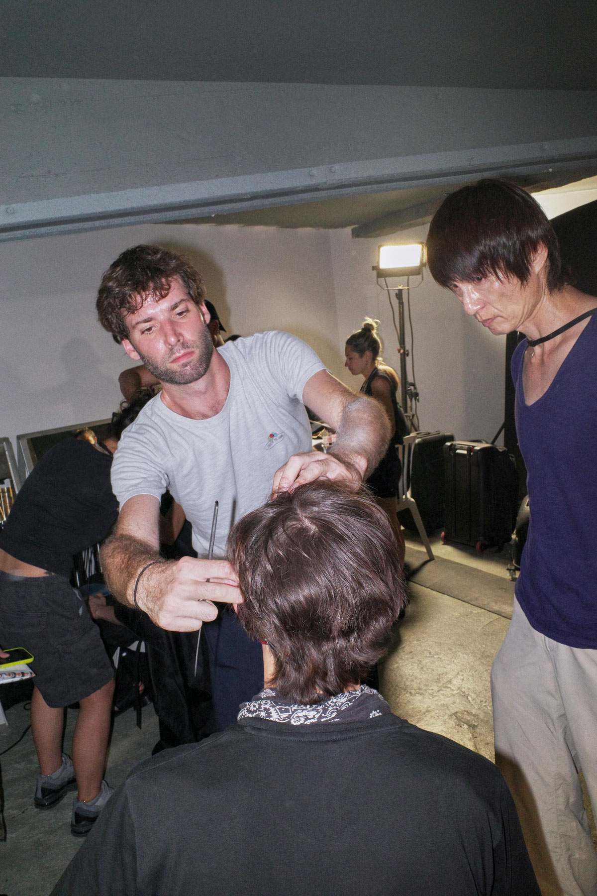 Behind the Scenes at SONGZIO Spring/Summer 2027 Behind the Scenes at SONGZIO Spring/Summer 2027 Vanity Teen 虚荣青年