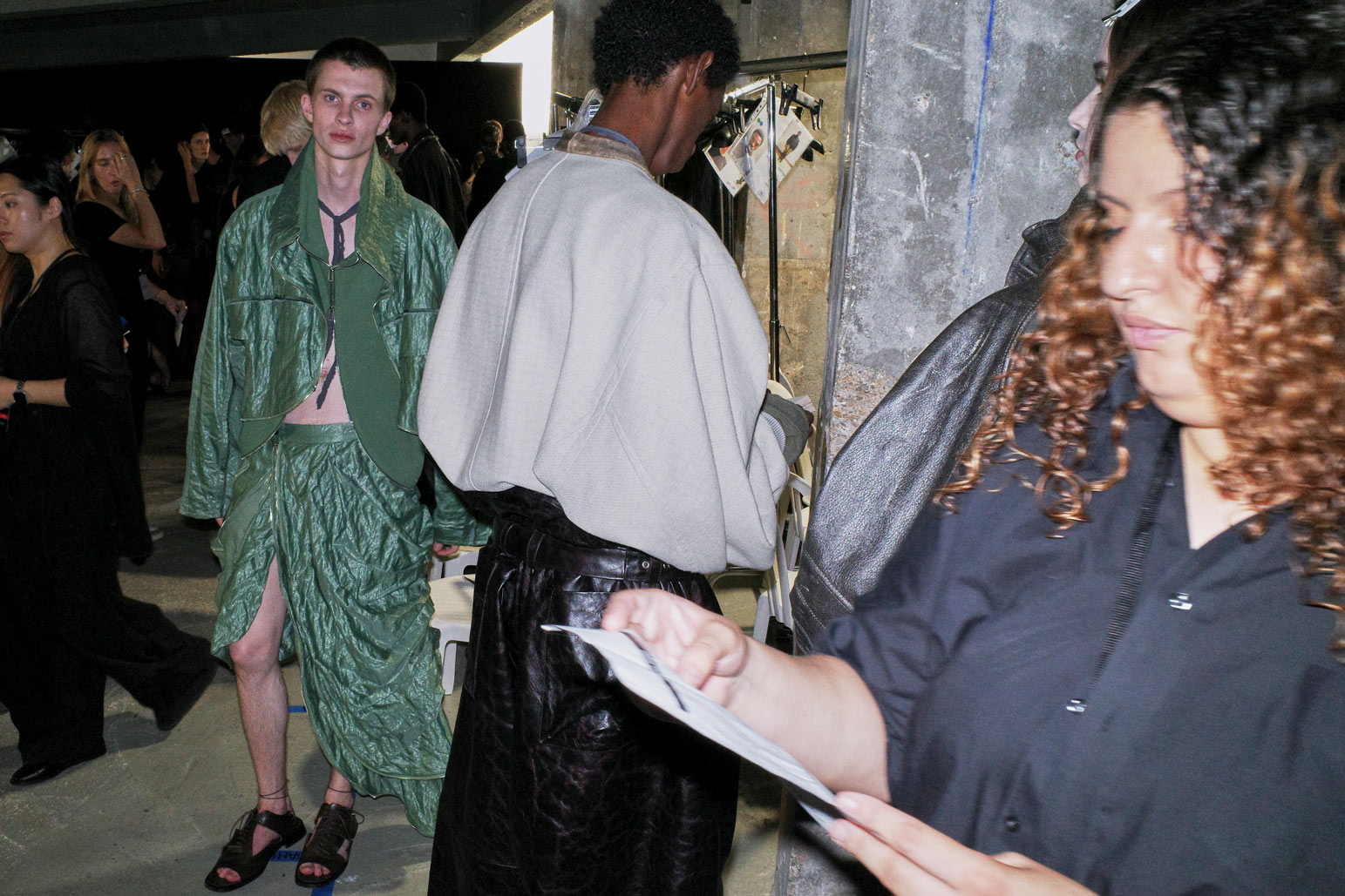 Behind the Scenes at SONGZIO Spring/Summer 2027 Behind the Scenes at SONGZIO Spring/Summer 2027 Vanity Teen 虚荣青年
