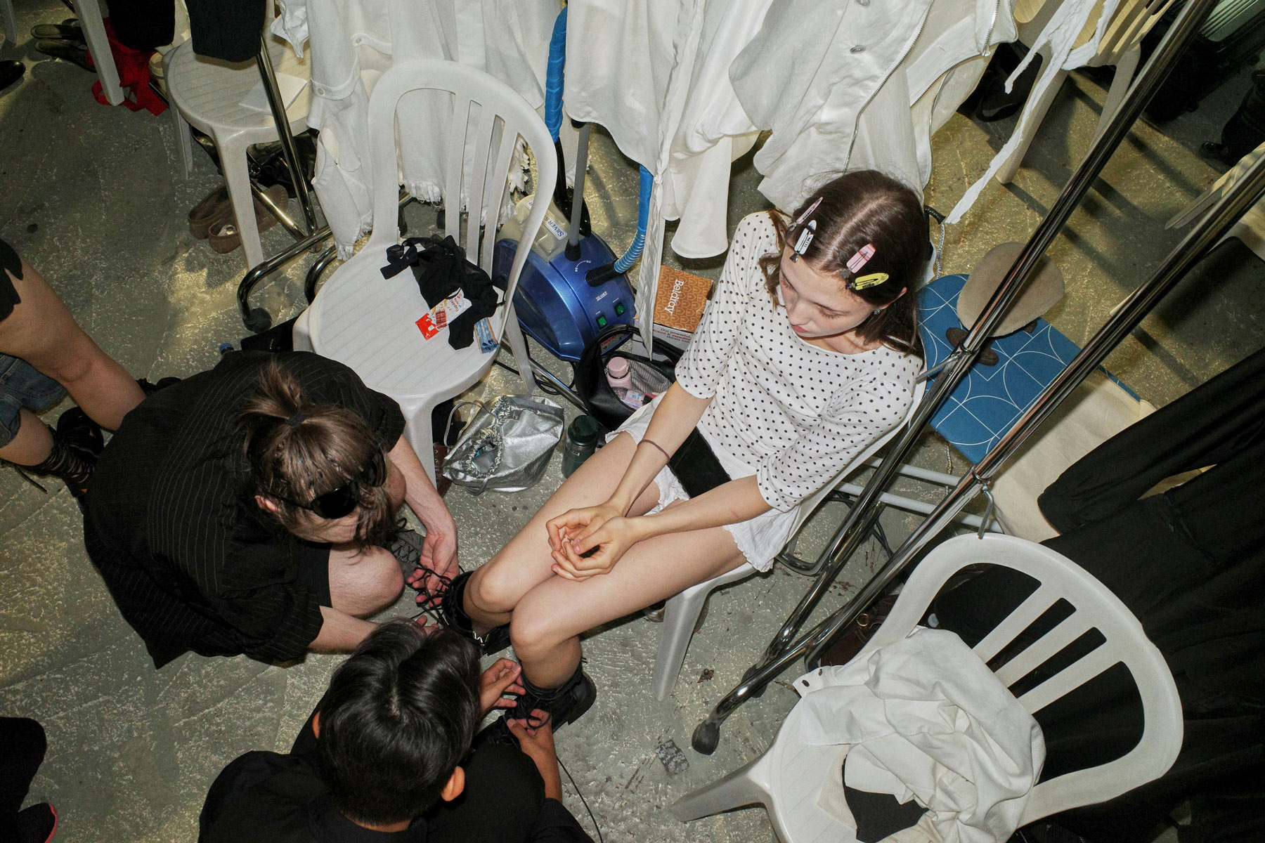 Behind the Scenes at SONGZIO Spring/Summer 2027 Behind the Scenes at SONGZIO Spring/Summer 2027 Vanity Teen 虚荣青年
