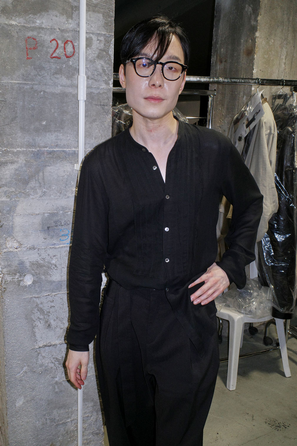 Behind the Scenes at SONGZIO Spring/Summer 2027 Behind the Scenes at SONGZIO Spring/Summer 2027 Vanity Teen 虚荣青年