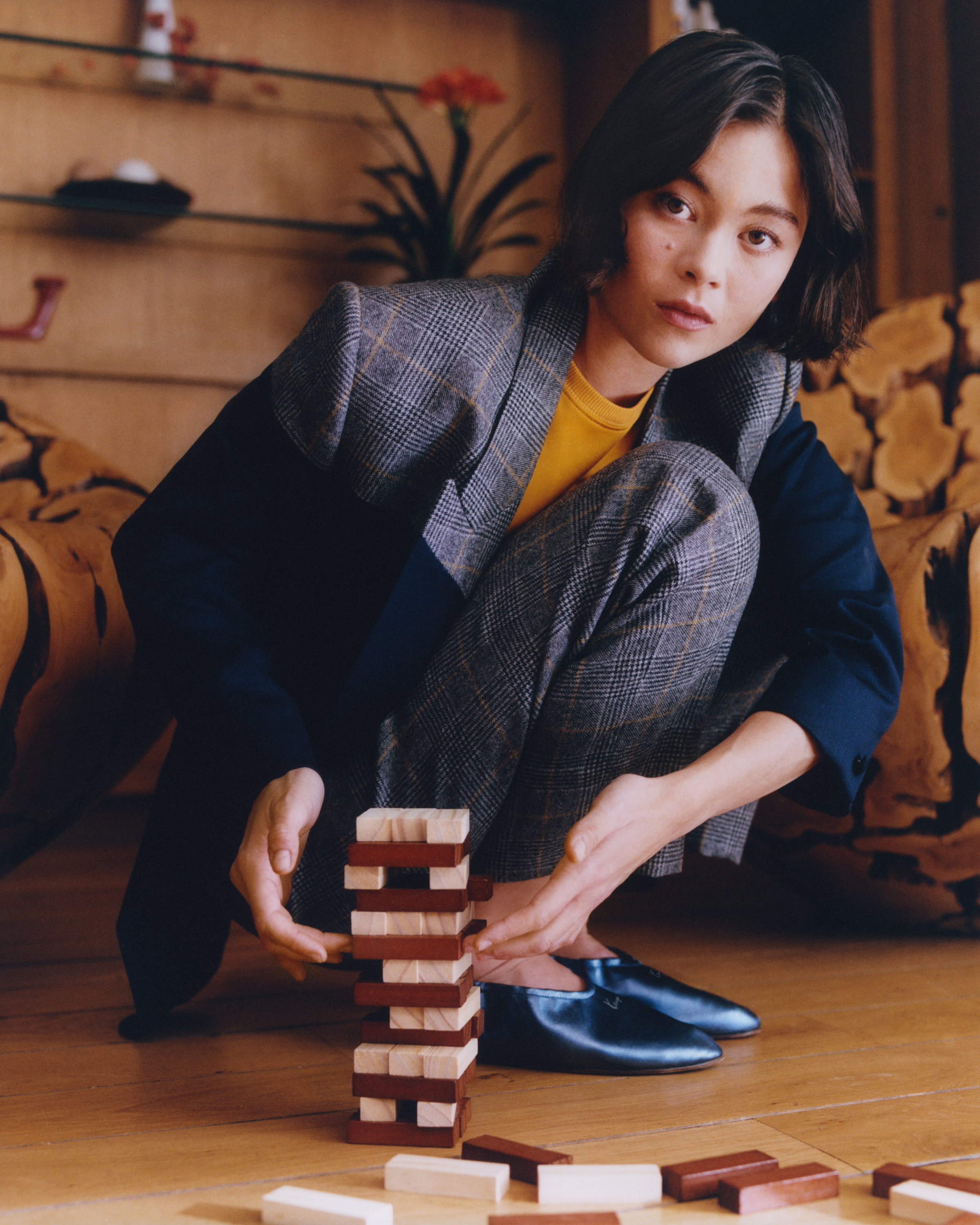 Home Is the New Luxury: Why Kenzo’s FW26 Campaign Chooses Quiet Over Noise Vanity Teen 虚荣青年 Home Is the New Luxury: Why Kenzo’s FW26 Campaign Chooses Quiet Over Noise Home Is the New Luxury: Why Kenzo’s FW26 Campaign Chooses Quiet Over Noise Vanity Teen 虚荣青年