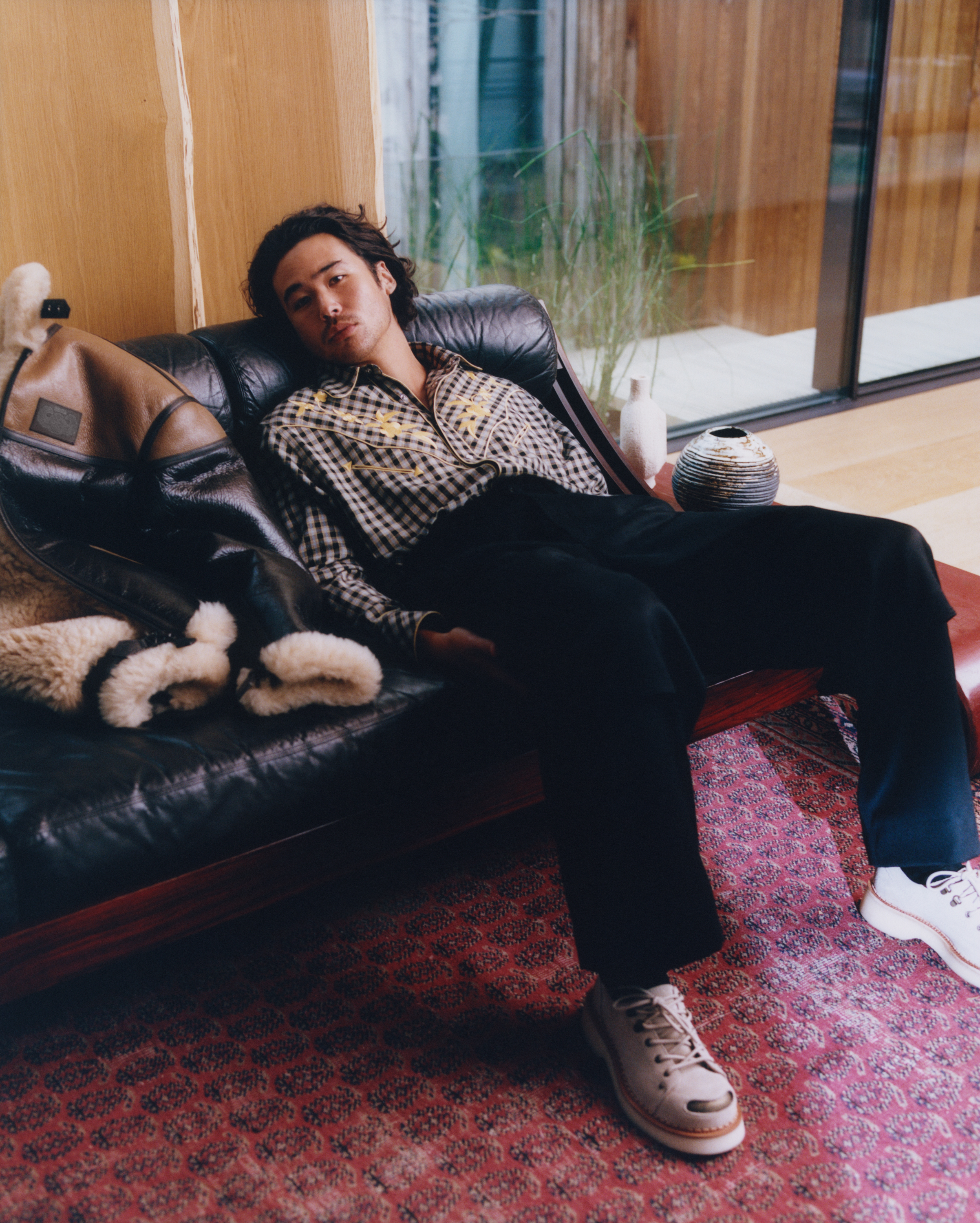 Home Is the New Luxury: Why Kenzo’s FW26 Campaign Chooses Quiet Over Noise Vanity Teen 虚荣青年 Home Is the New Luxury: Why Kenzo’s FW26 Campaign Chooses Quiet Over Noise Home Is the New Luxury: Why Kenzo’s FW26 Campaign Chooses Quiet Over Noise Vanity Teen 虚荣青年