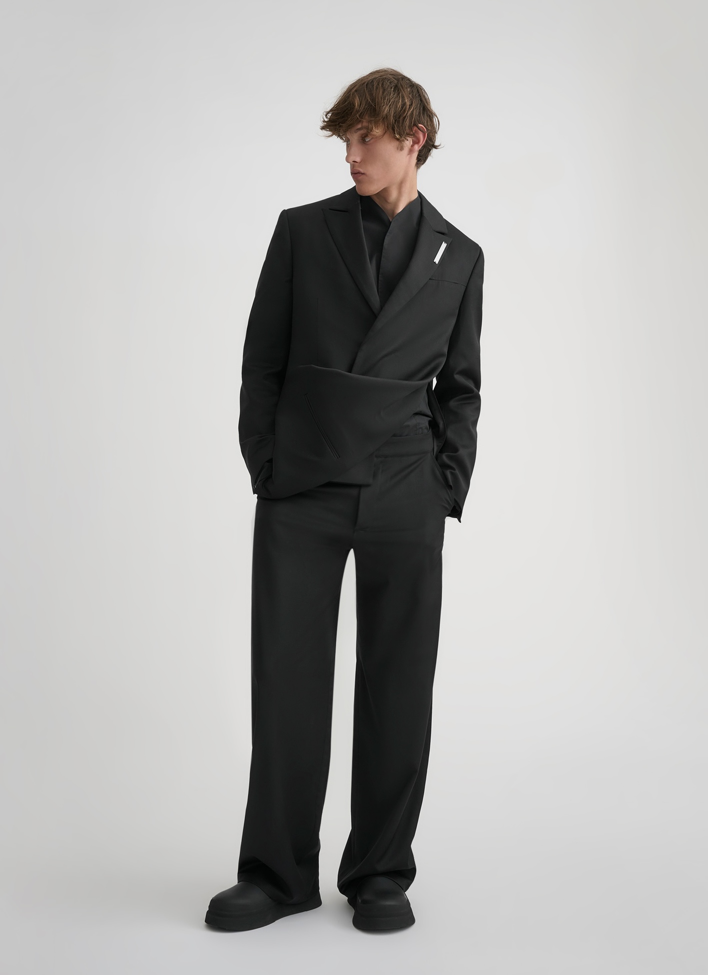 HELIOT EMIL SPRING SUMMER 2027: THE COLLECTION THAT REFUSES TO DISAPPEAR Vanity Teen 虚荣青年 HELIOT EMIL SPRING SUMMER 2027: THE COLLECTION THAT REFUSES TO DISAPPEAR HELIOT EMIL SPRING SUMMER 2027: THE COLLECTION THAT REFUSES TO DISAPPEAR Vanity Teen 虚荣青年