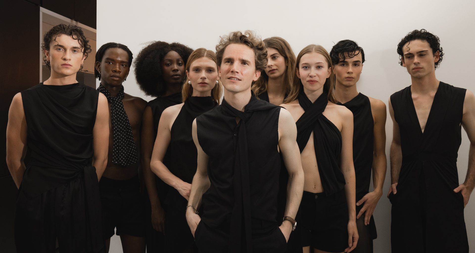 The Future Dresses in Black: MYX Paris and the Poetry of Quiet Precision The Future Dresses in Black: MYX Paris and the Poetry of Quiet Precision Vanity Teen 虚荣青年