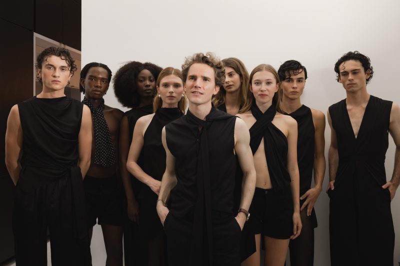 The Future Dresses in Black: MYX Paris and the Poetry of Quiet Precision The Future Dresses in Black: MYX Paris and the Poetry of Quiet Precision Vanity Teen 虚荣青年