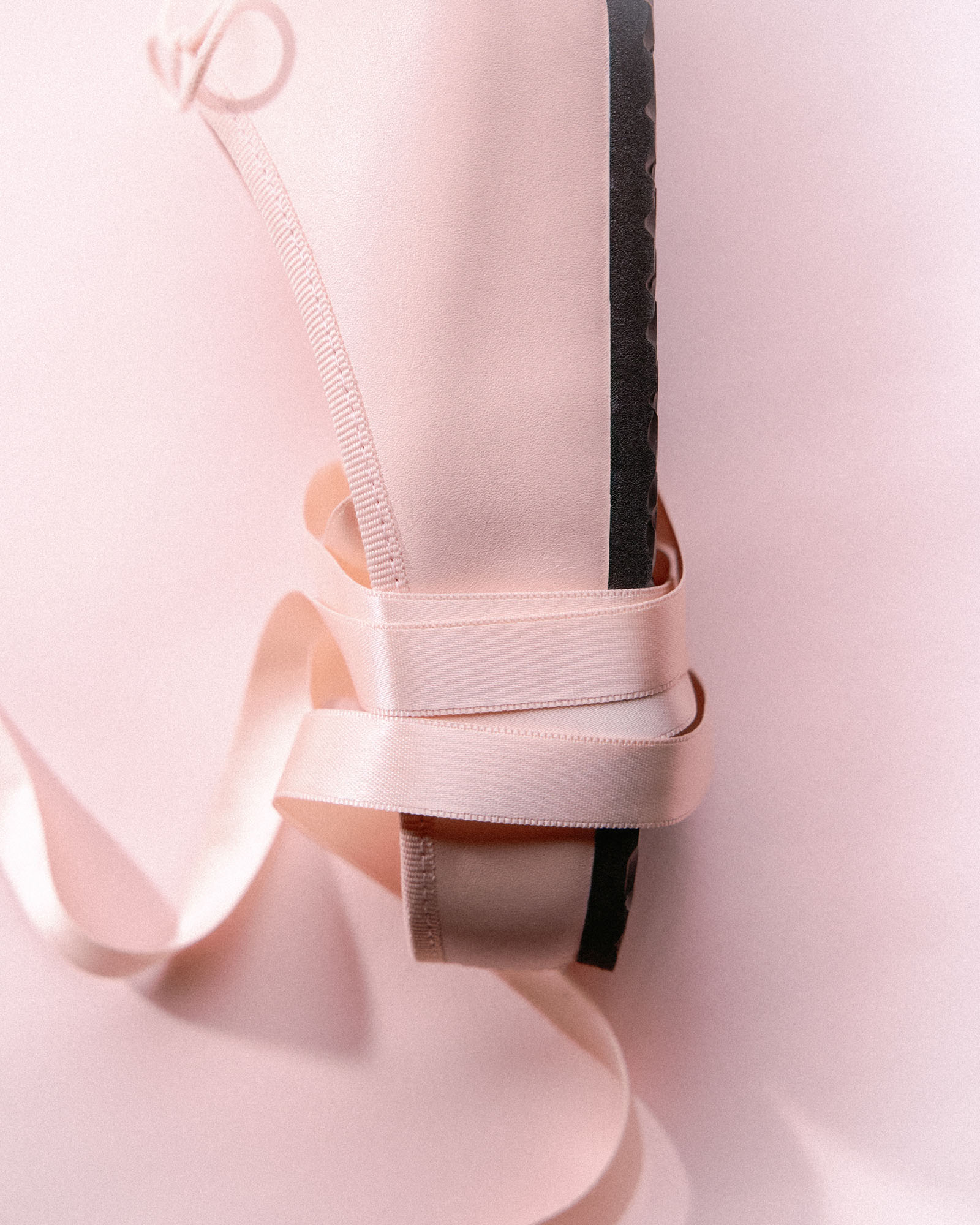 Balletcore Meets Orthopaedics: Why the Birkenstock x Repetto Collaboration Actually Makes Sense Vanity Teen 虚荣青年 Balletcore Meets Orthopaedics: Why the Birkenstock x Repetto Collaboration Actually Makes Sense Balletcore Meets Orthopaedics: Why the Birkenstock x Repetto Collaboration Actually Makes Sense Vanity Teen 虚荣青年