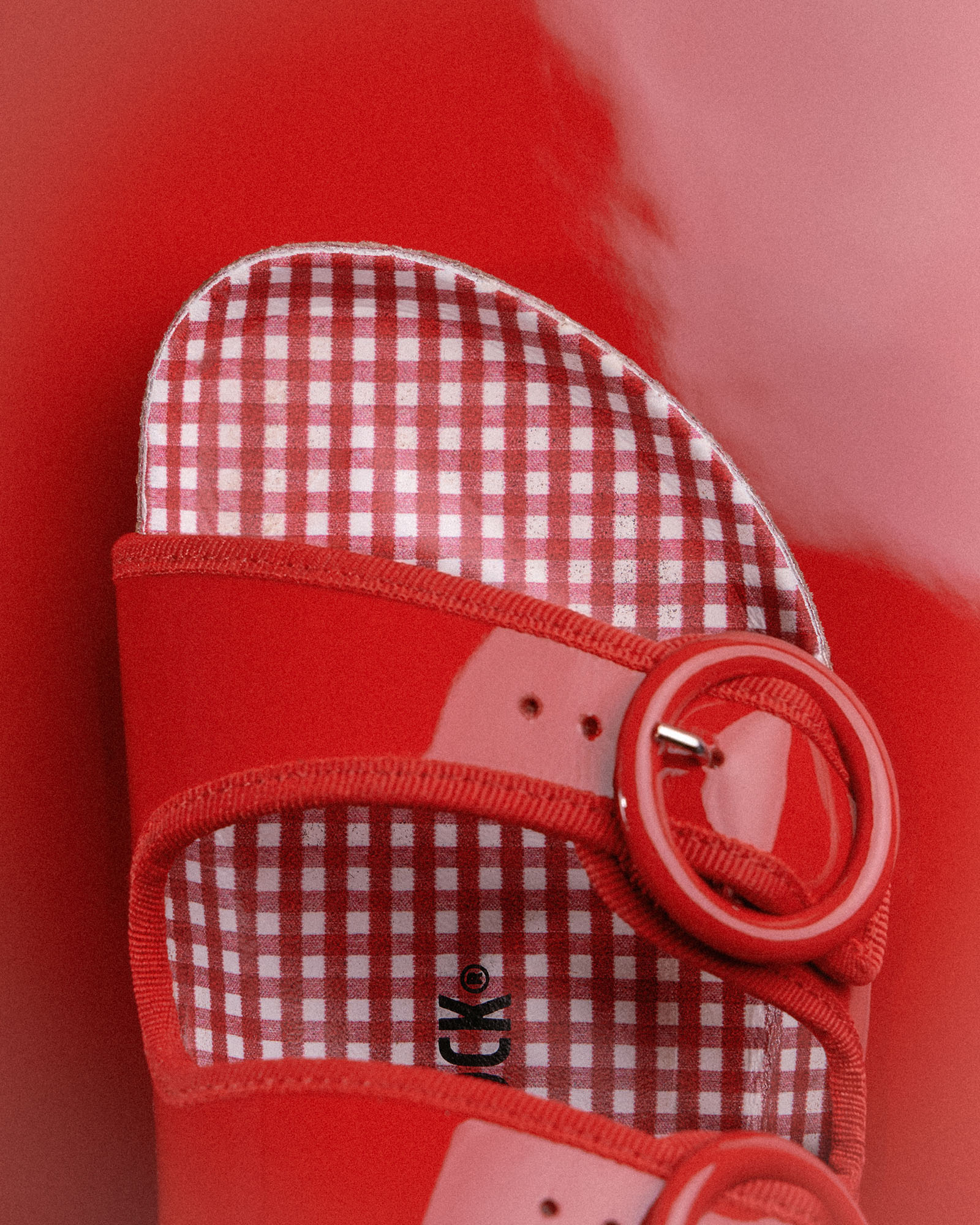Balletcore Meets Orthopaedics: Why the Birkenstock x Repetto Collaboration Actually Makes Sense Vanity Teen 虚荣青年 Balletcore Meets Orthopaedics: Why the Birkenstock x Repetto Collaboration Actually Makes Sense Balletcore Meets Orthopaedics: Why the Birkenstock x Repetto Collaboration Actually Makes Sense Vanity Teen 虚荣青年