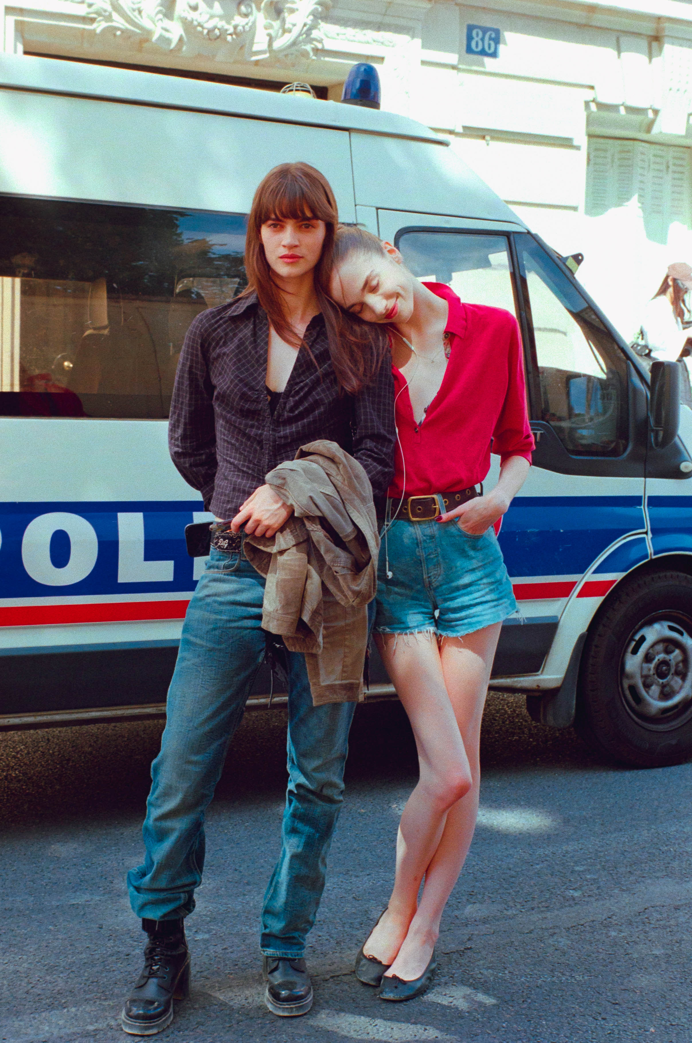 MODELS OFF DUTY - COUTURE, UNDONE Vanity Teen 虚荣青年 MODELS OFF DUTY - COUTURE, UNDONE MODELS OFF DUTY - COUTURE, UNDONE Vanity Teen 虚荣青年
