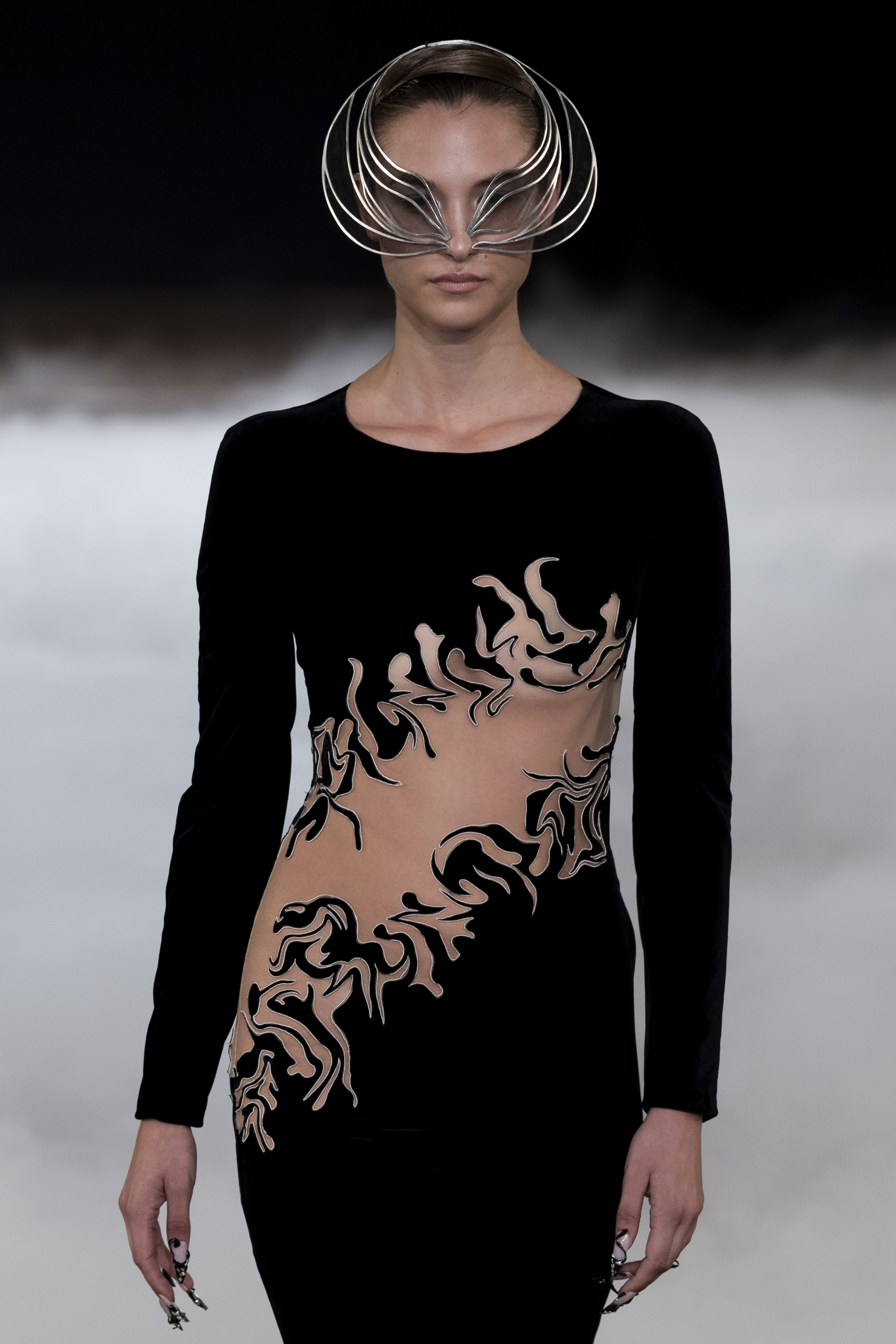 Iris van Herpen Haute Couture 2027: turning plasma into poetry Vanity Teen 虚荣青年 Iris van Herpen Haute Couture 2027: turning plasma into poetry Iris van Herpen Haute Couture 2027: turning plasma into poetry Vanity Teen 虚荣青年