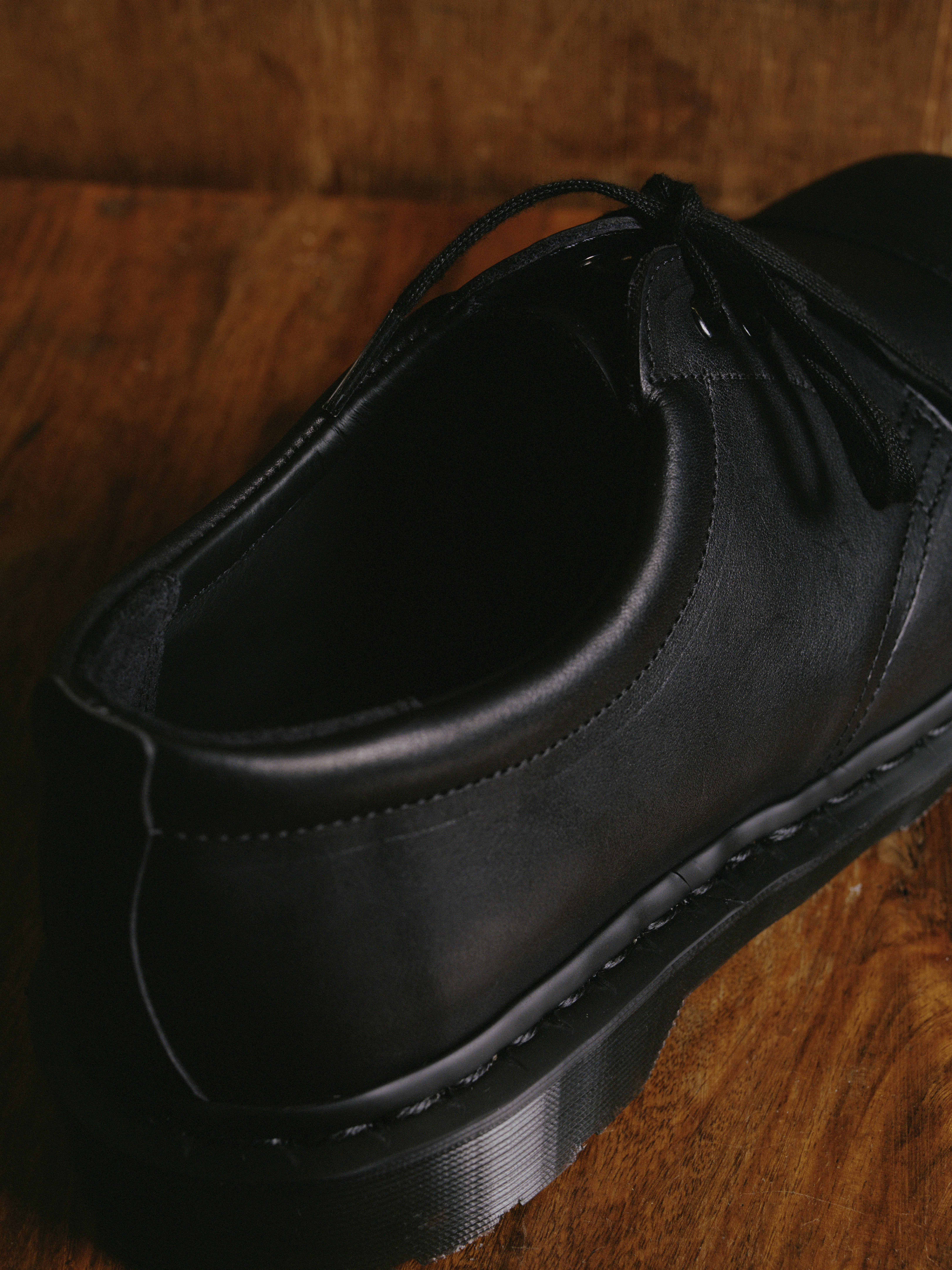 MHLZ x Dr. Martens: The Anti-Hype Shoe We Didn’t Know We Needed Vanity Teen 虚荣青年 MHLZ x Dr. Martens: The Anti-Hype Shoe We Didn’t Know We Needed MHLZ x Dr. Martens: The Anti-Hype Shoe We Didn’t Know We Needed Vanity Teen 虚荣青年